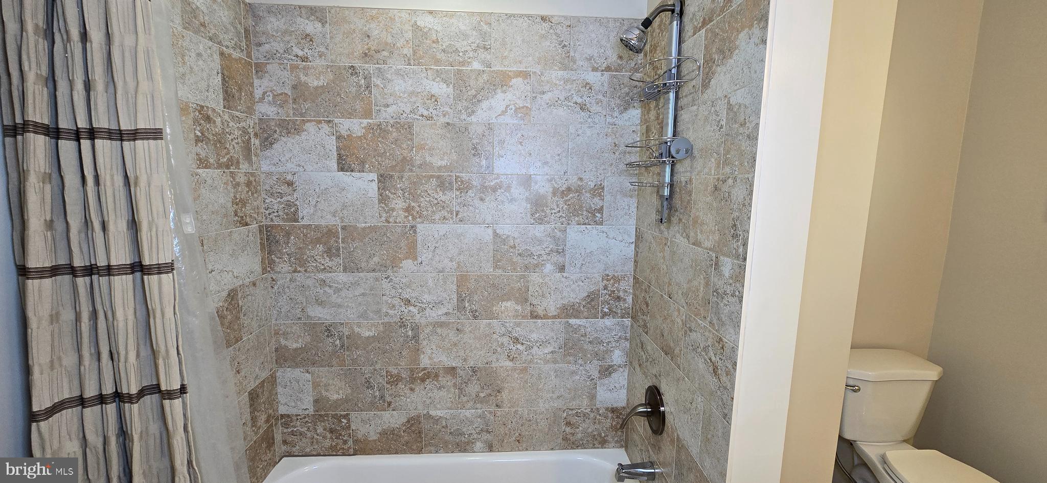 APPLE GROVE - Residential Lease