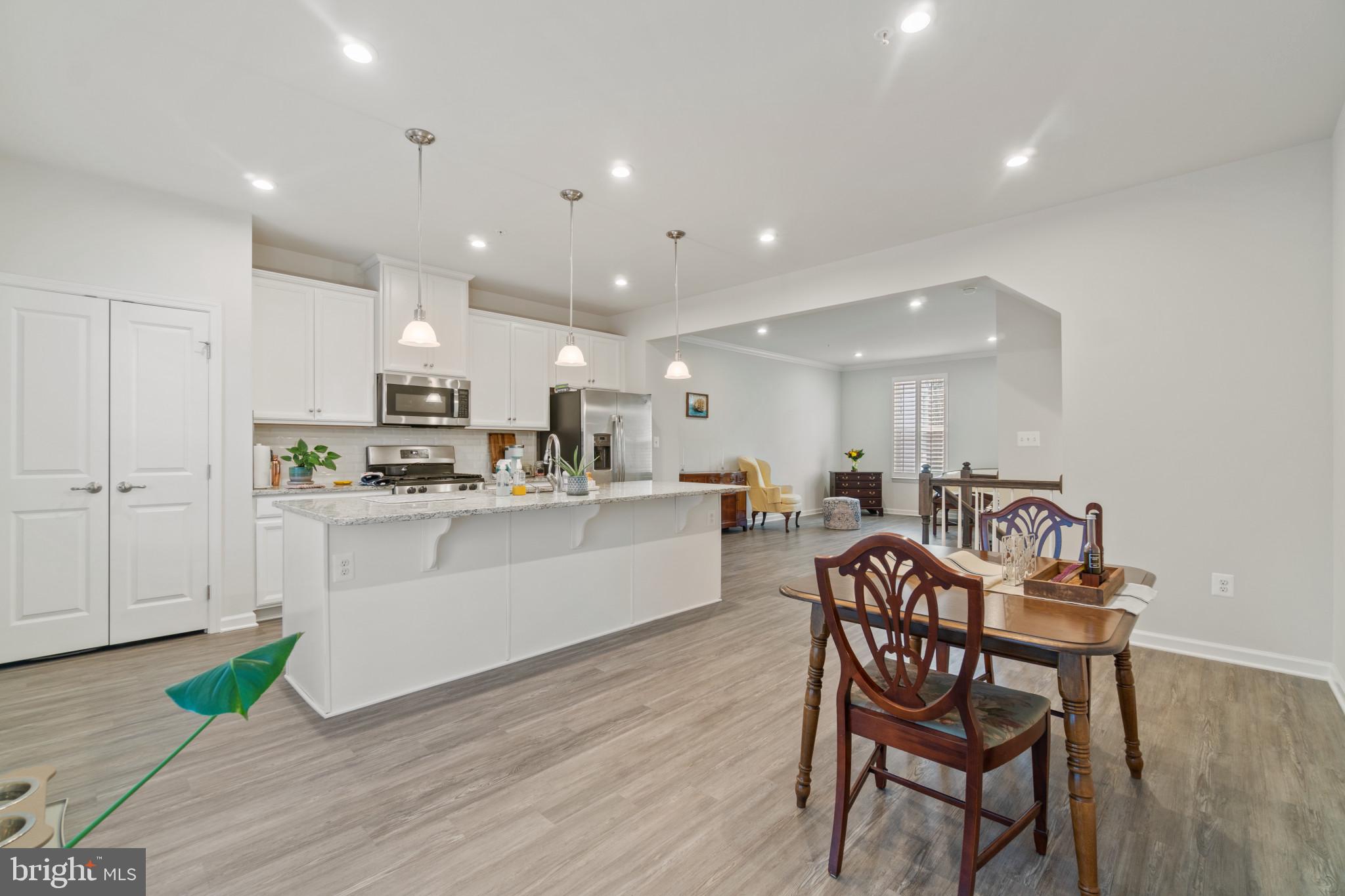 EDGEMERE/SPARROWS POINT - Residential