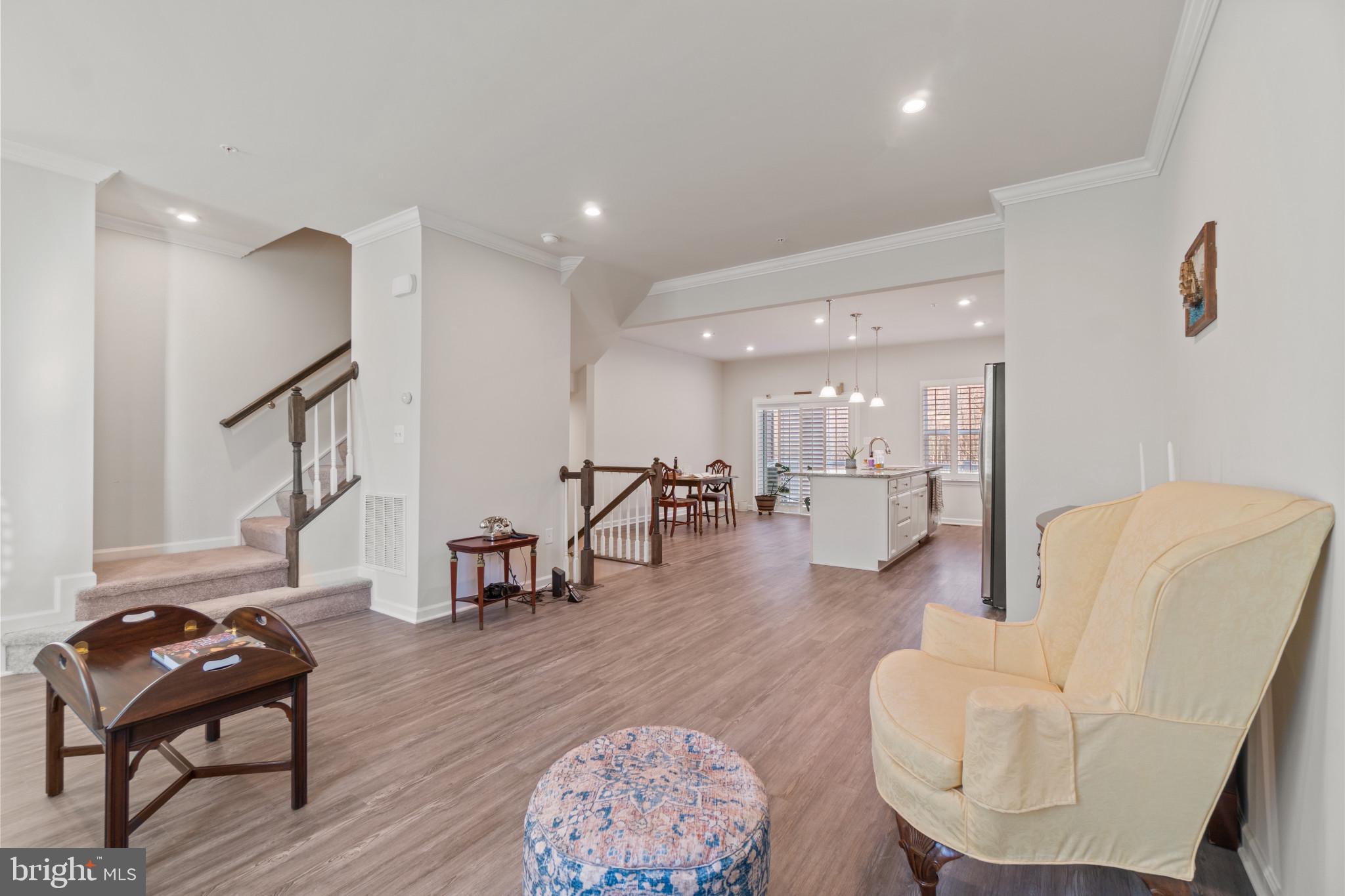 EDGEMERE/SPARROWS POINT - Residential