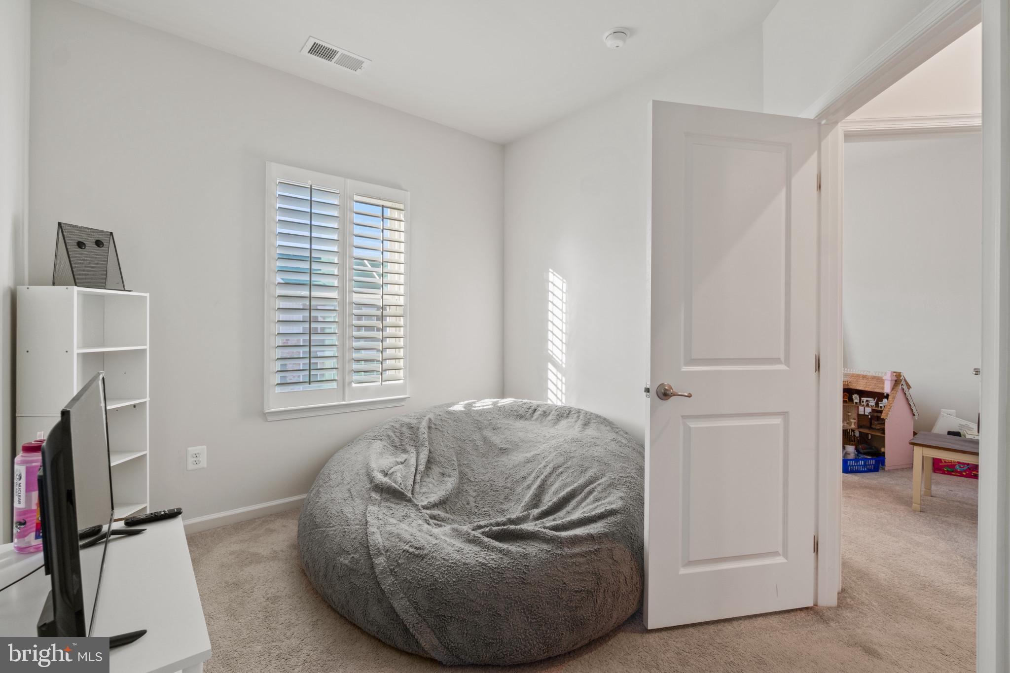 EDGEMERE/SPARROWS POINT - Residential