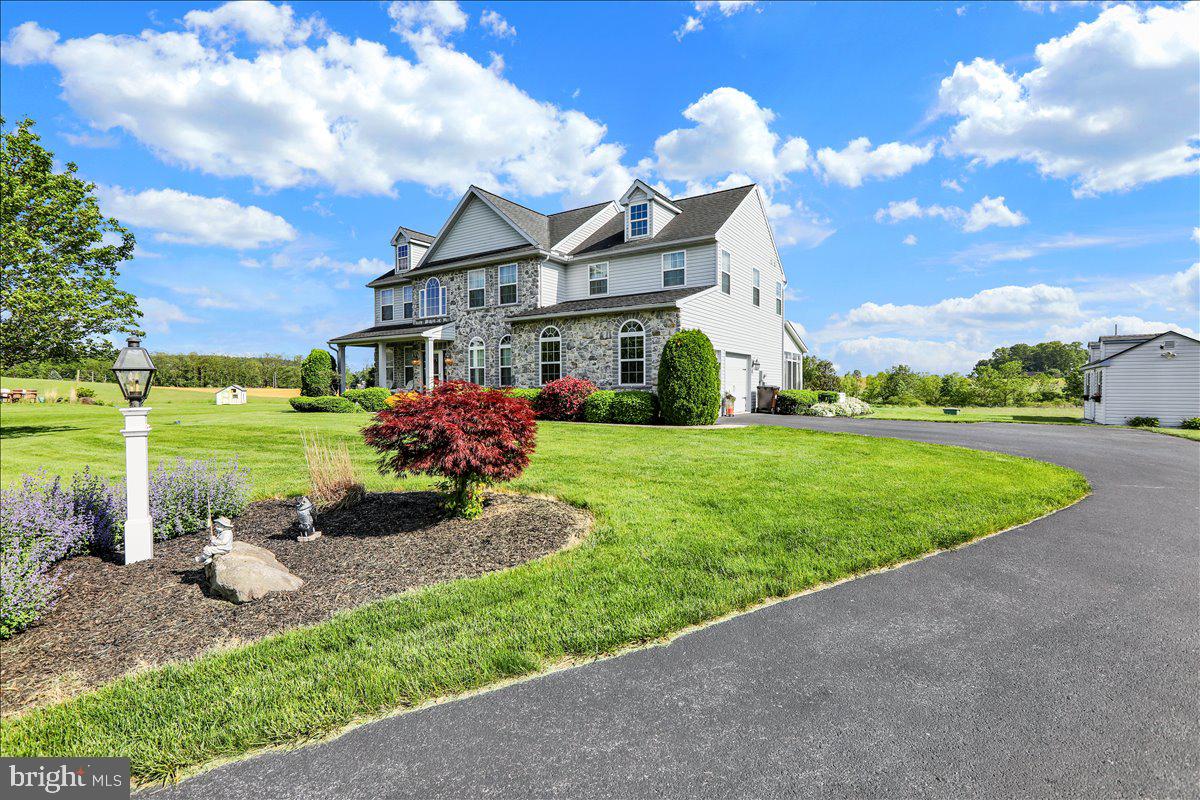 404 SOUTHFIELD DRIVE