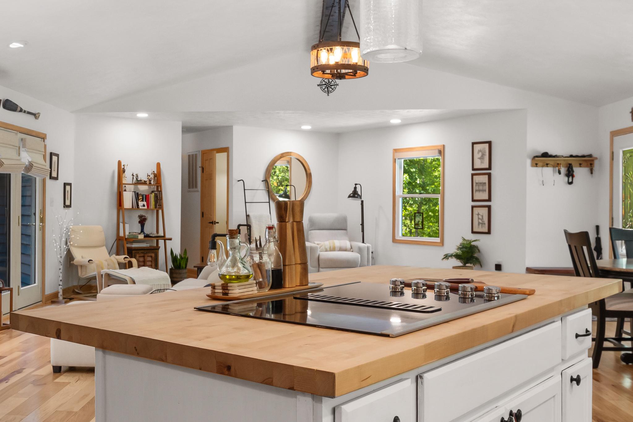 ROCKLAND CREEK ESTATES - Residential