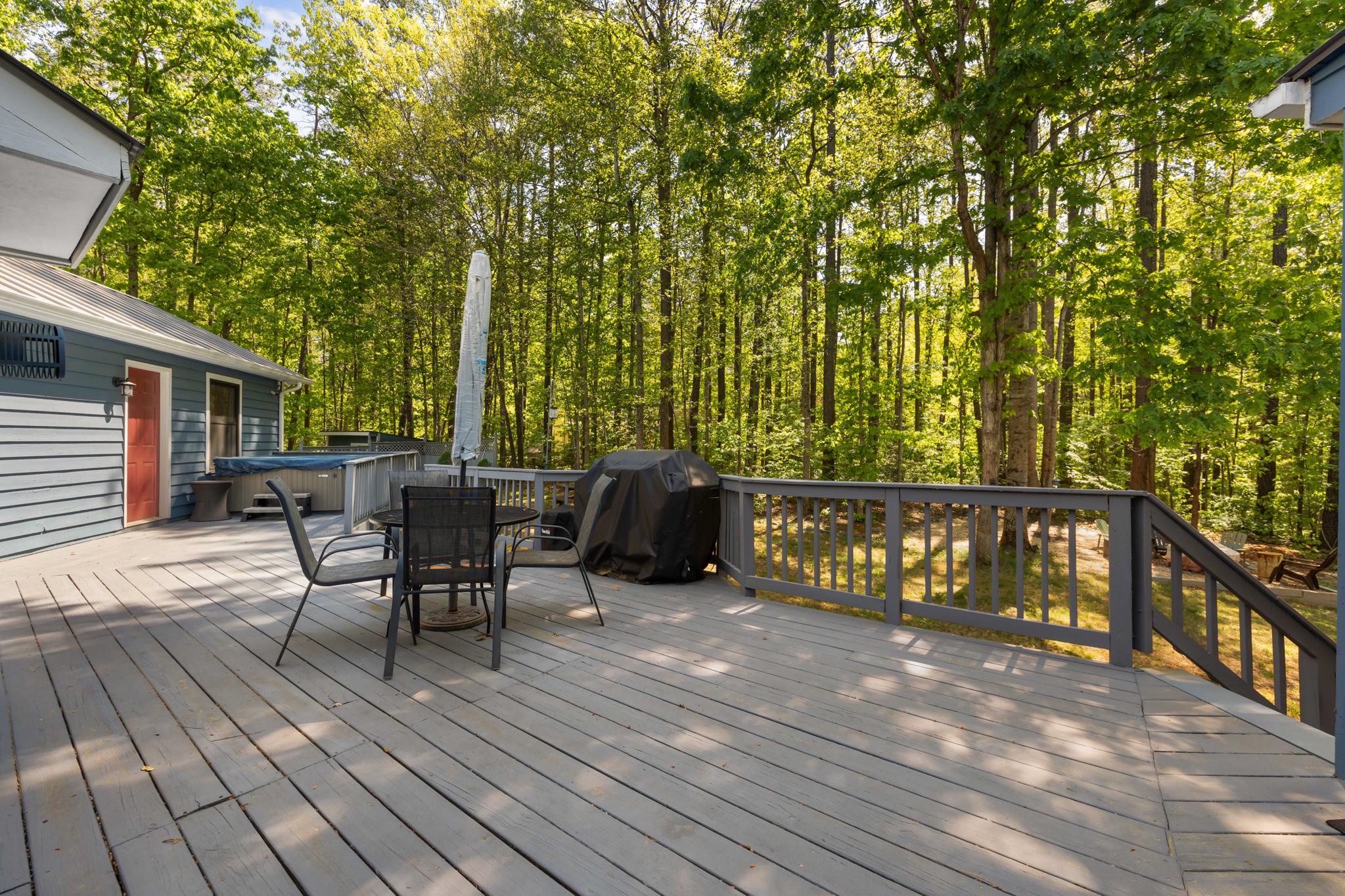 ROCKLAND CREEK ESTATES - Residential