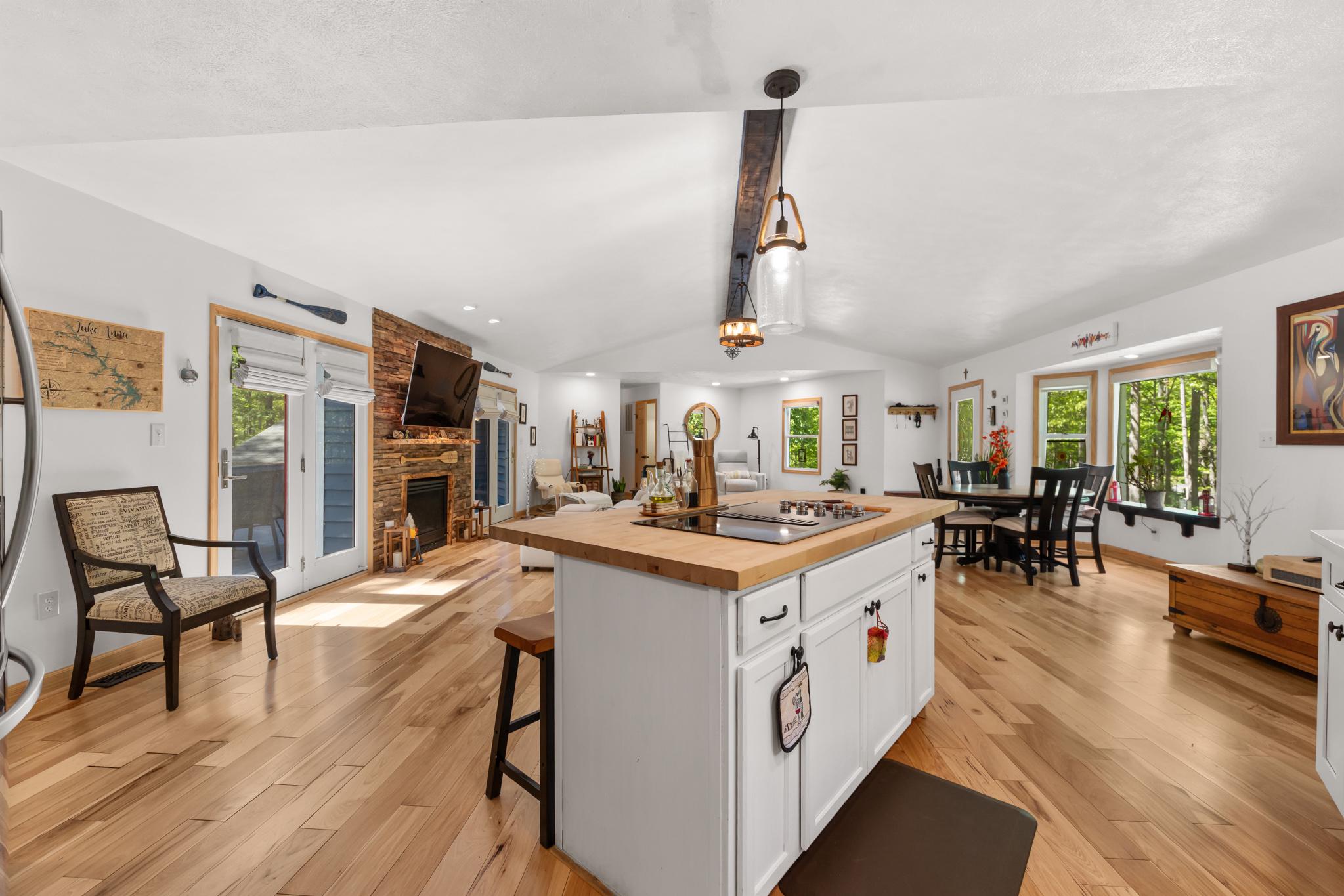 ROCKLAND CREEK ESTATES - Residential