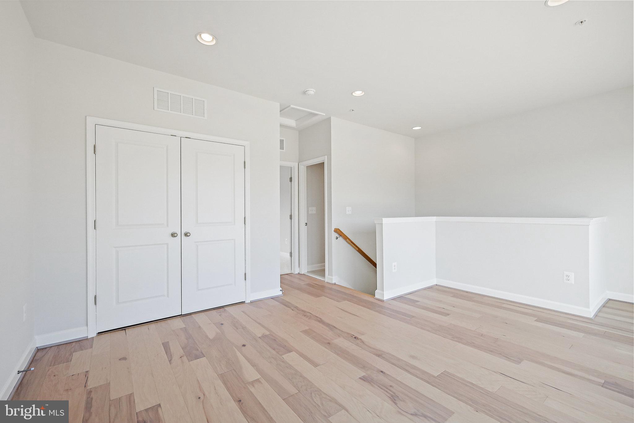 POTOMAC OVERLOOK AT NATIONAL HARBOR - Residential