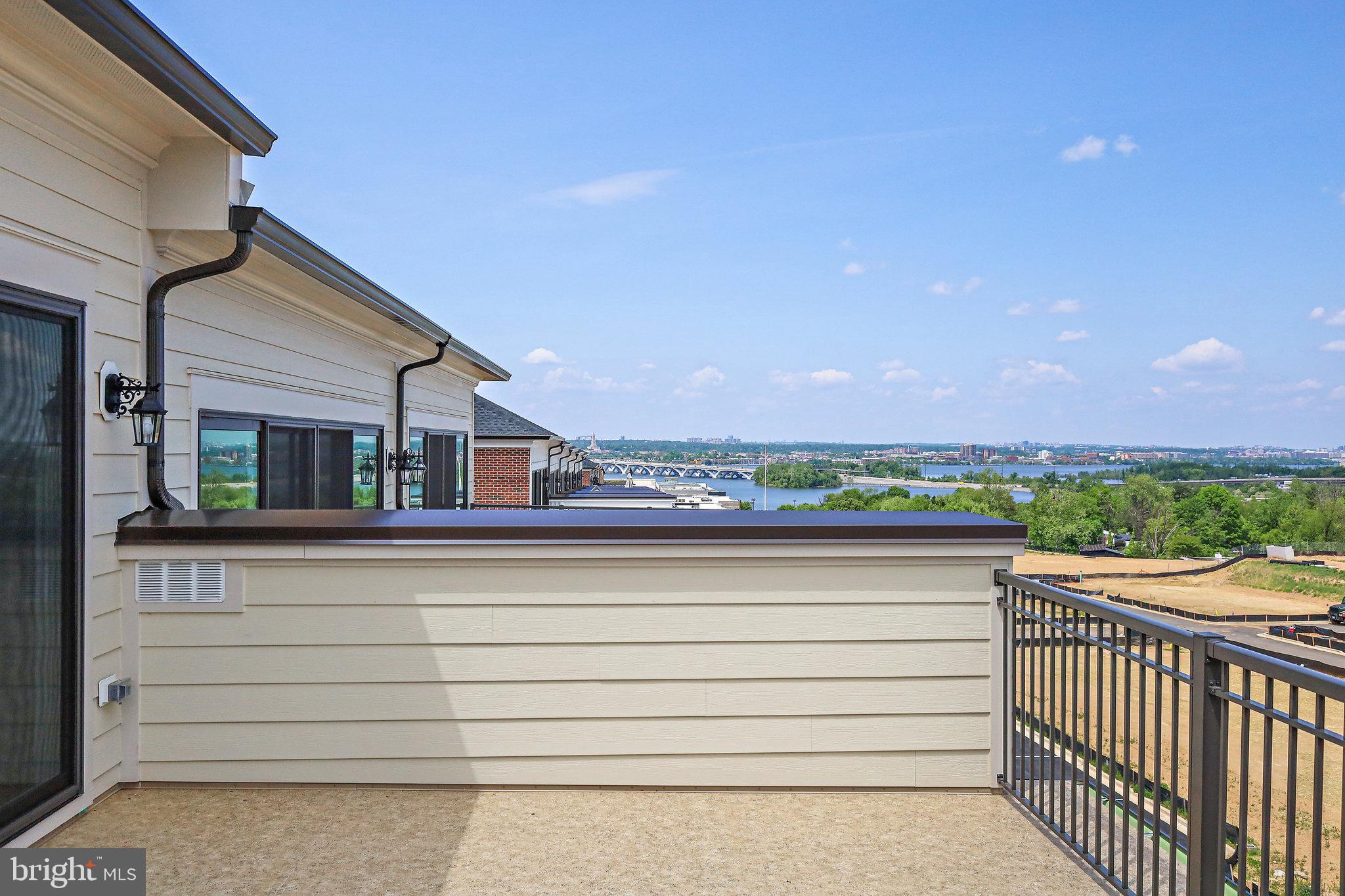 POTOMAC OVERLOOK AT NATIONAL HARBOR - Residential