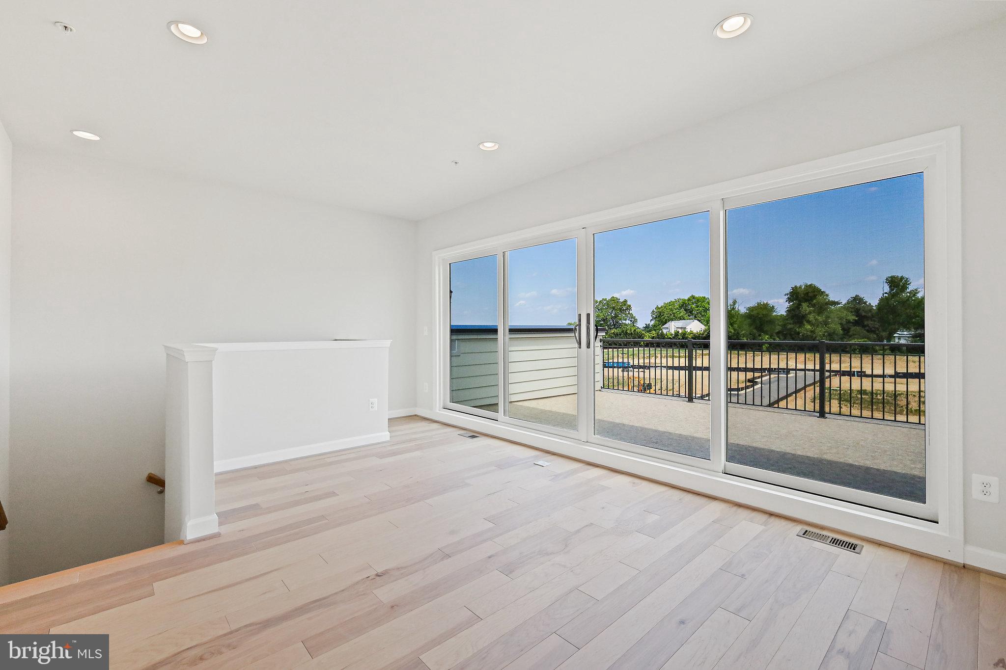 POTOMAC OVERLOOK AT NATIONAL HARBOR - Residential