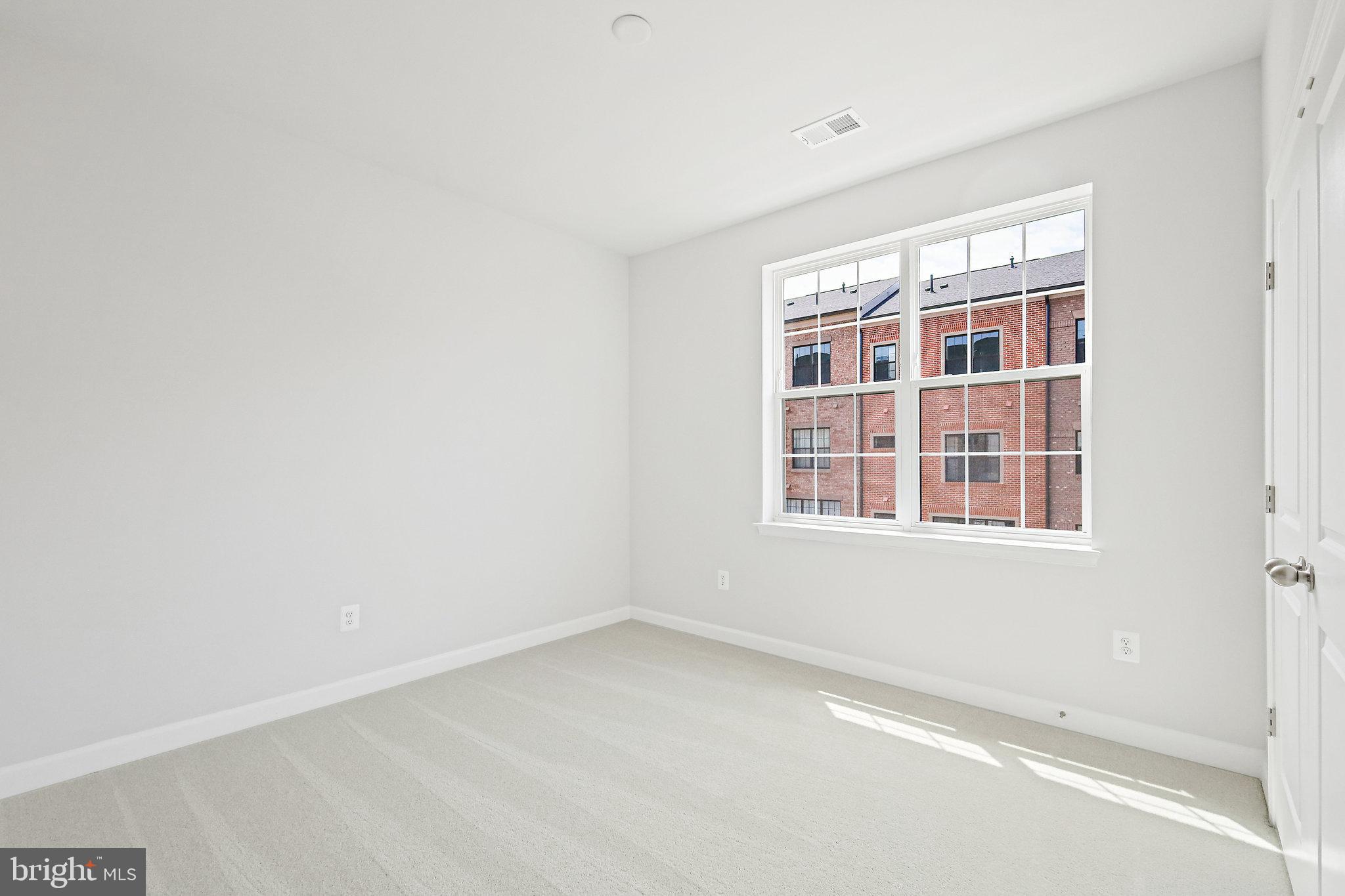 POTOMAC OVERLOOK AT NATIONAL HARBOR - Residential