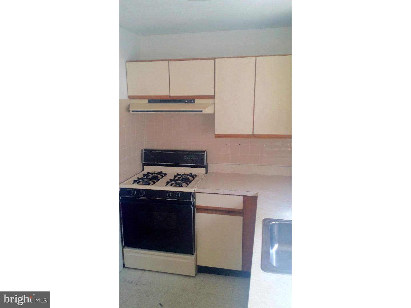 LANSDOWNE - Residential Lease