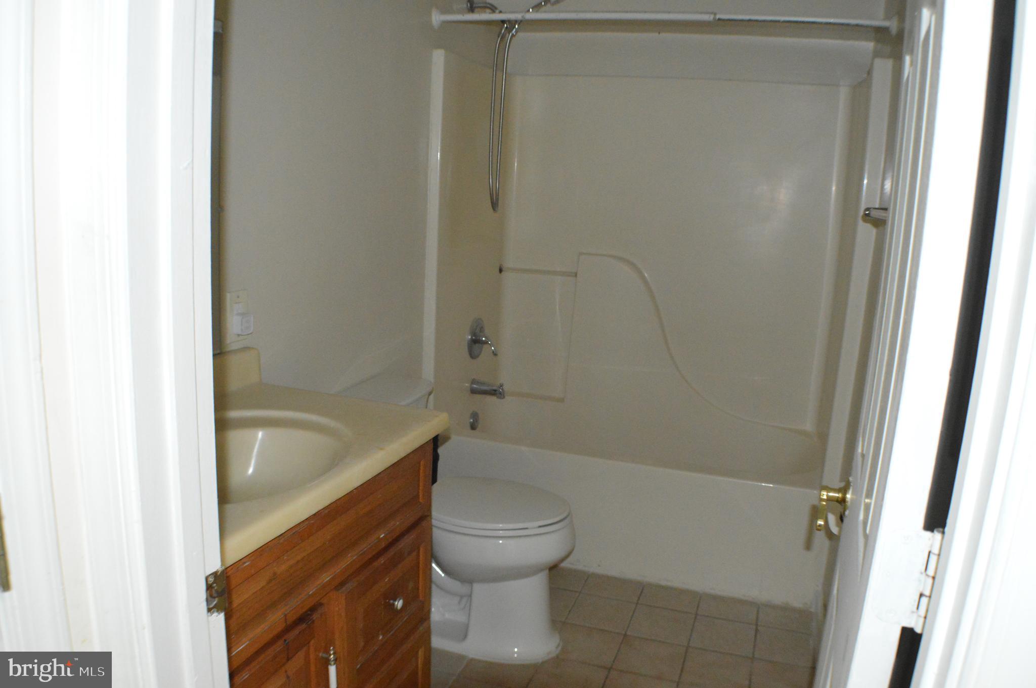 RIVERDALE PARK - Residential