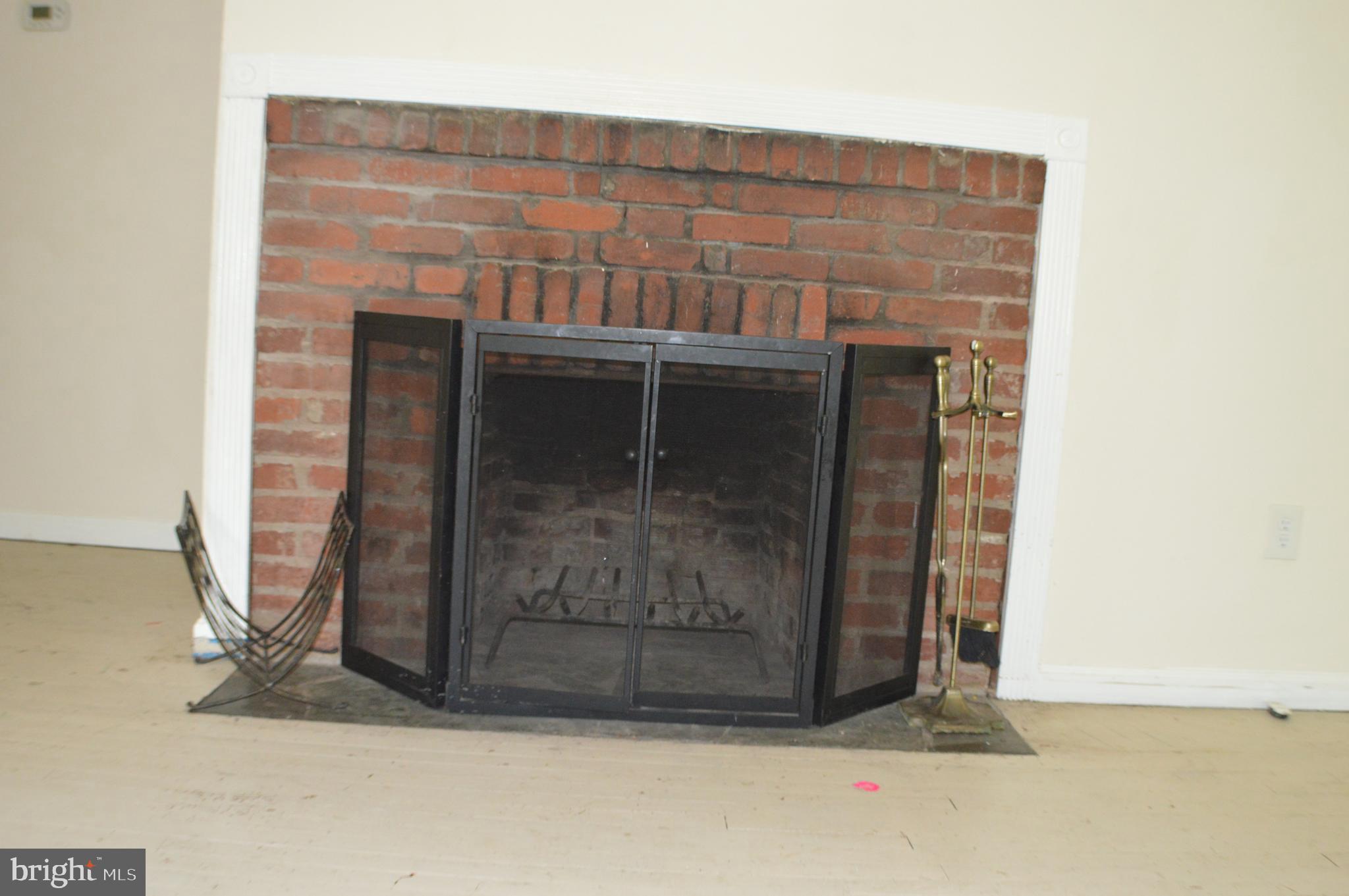 RIVERDALE PARK - Residential