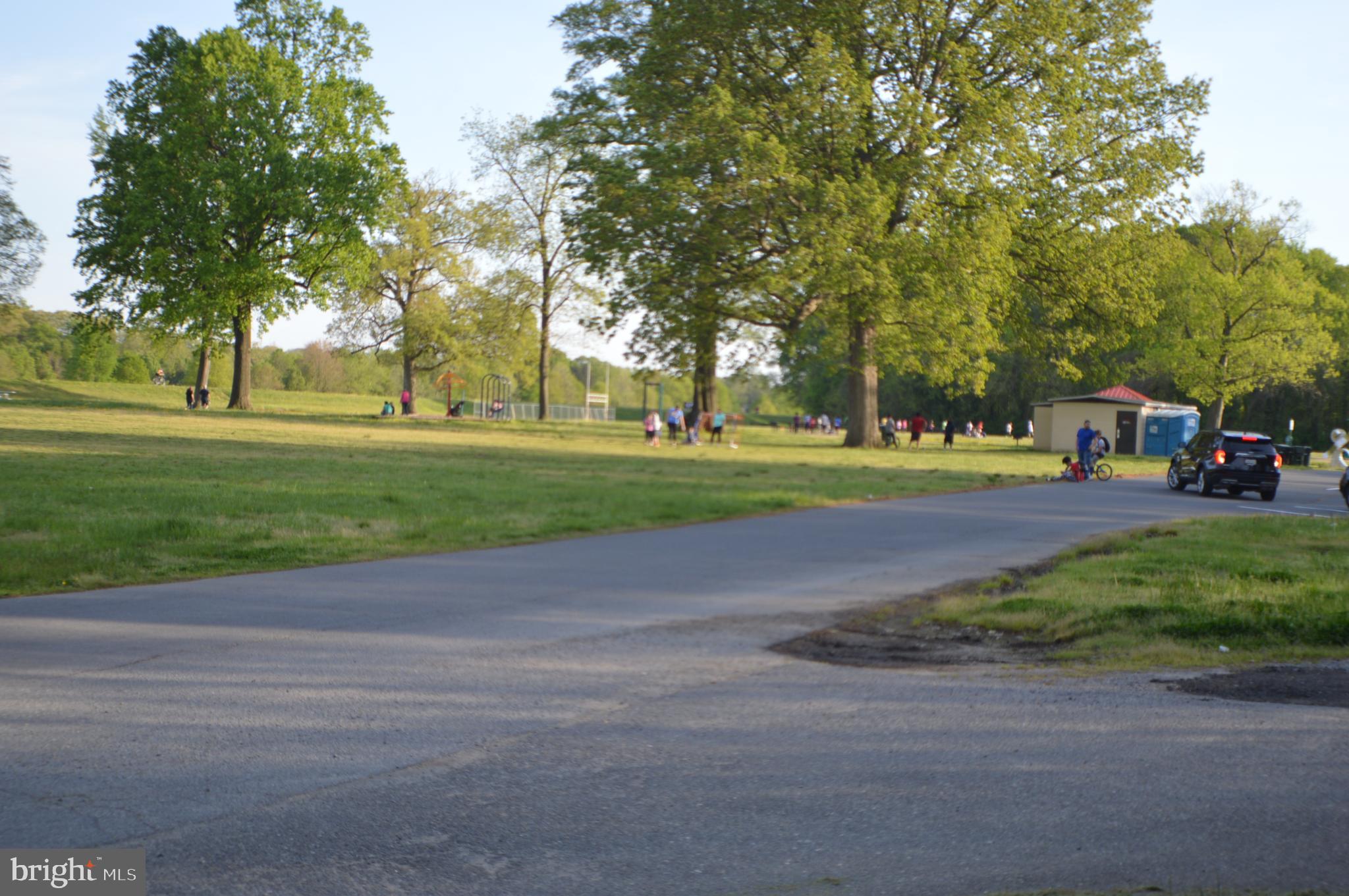 RIVERDALE PARK - Residential