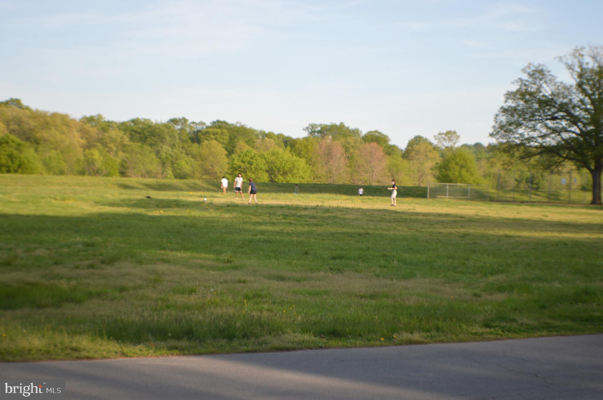 RIVERDALE PARK - Residential