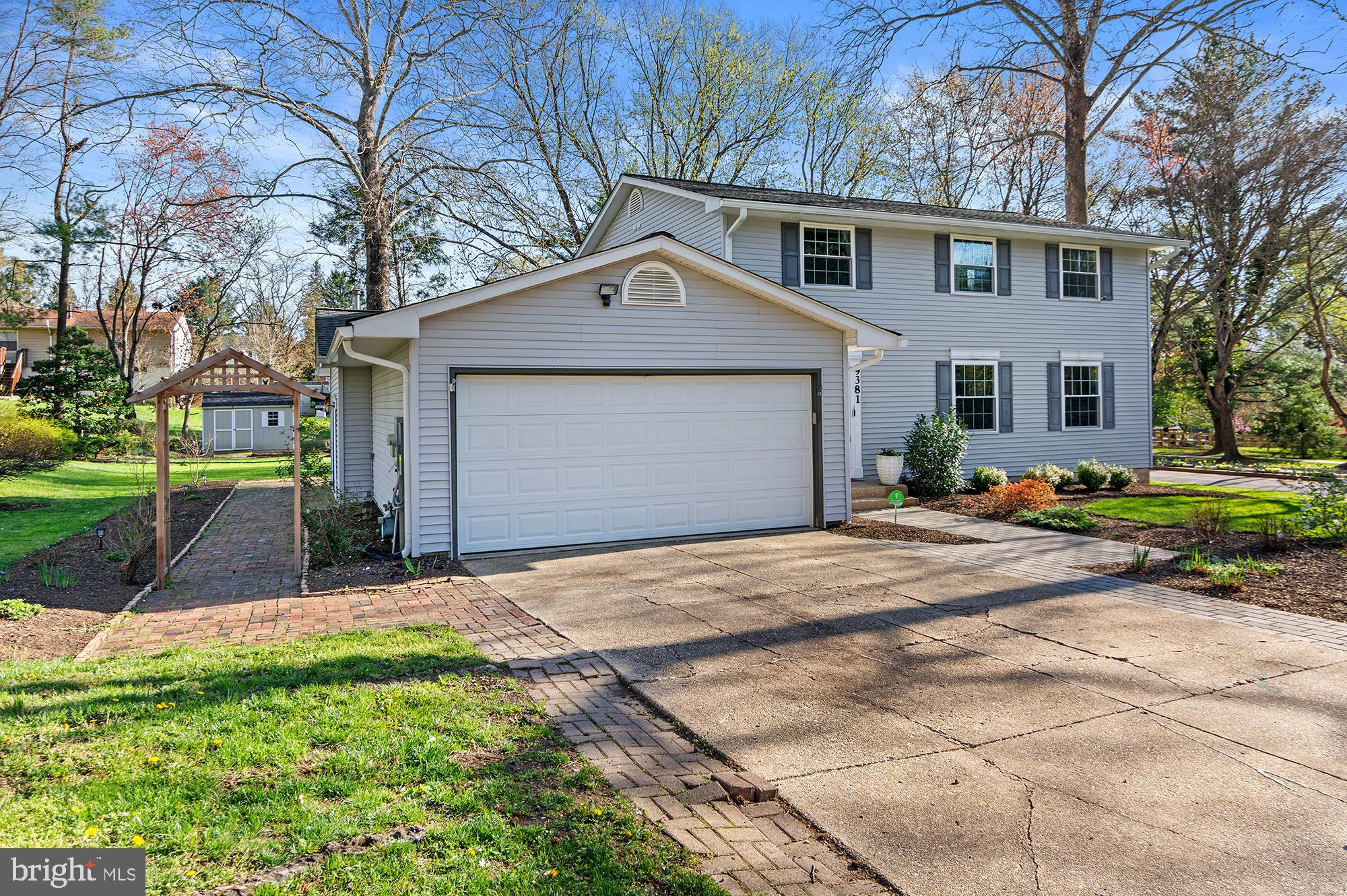 THUNDER HILL - Residential