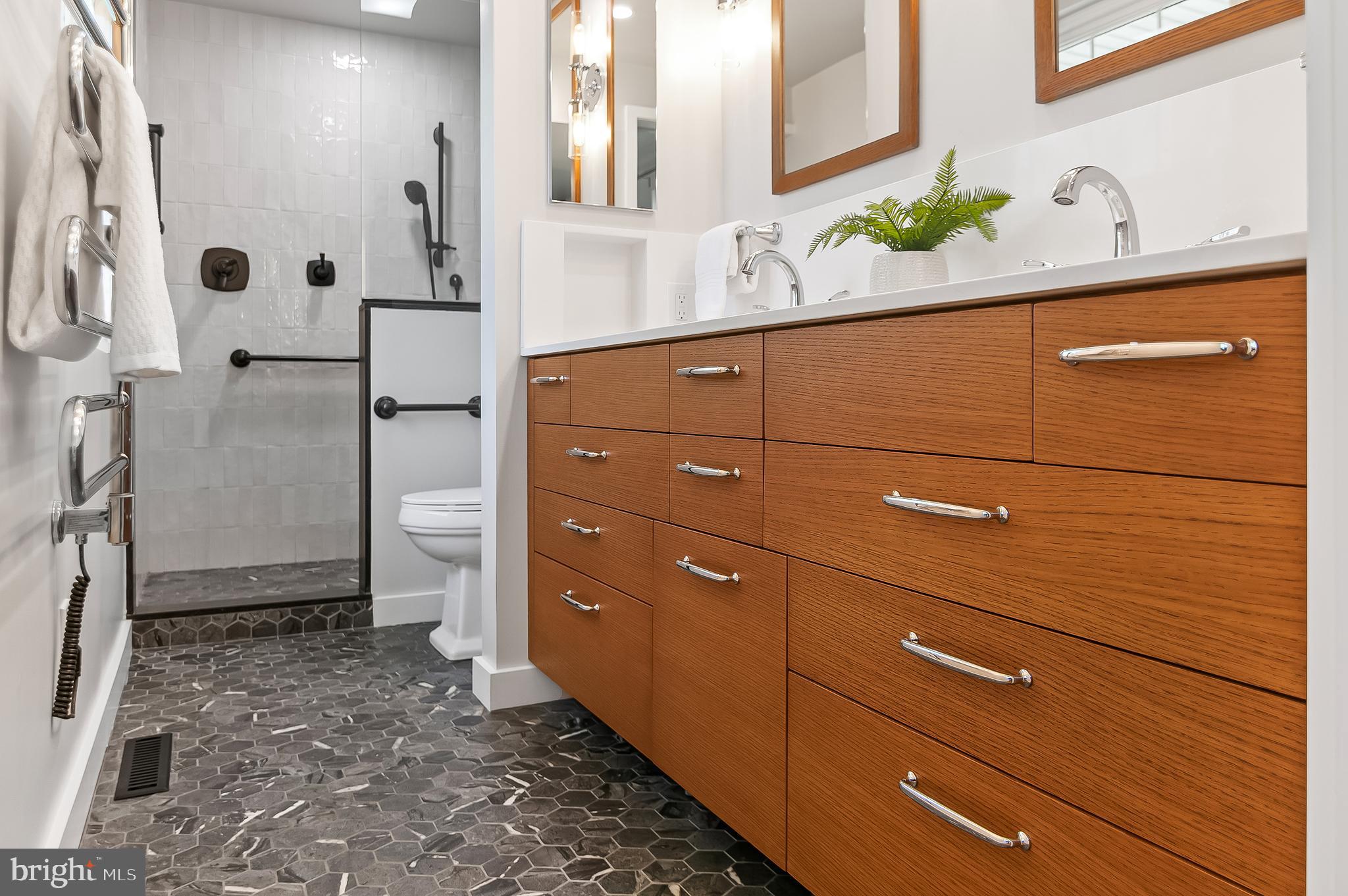 THUNDER HILL - Residential