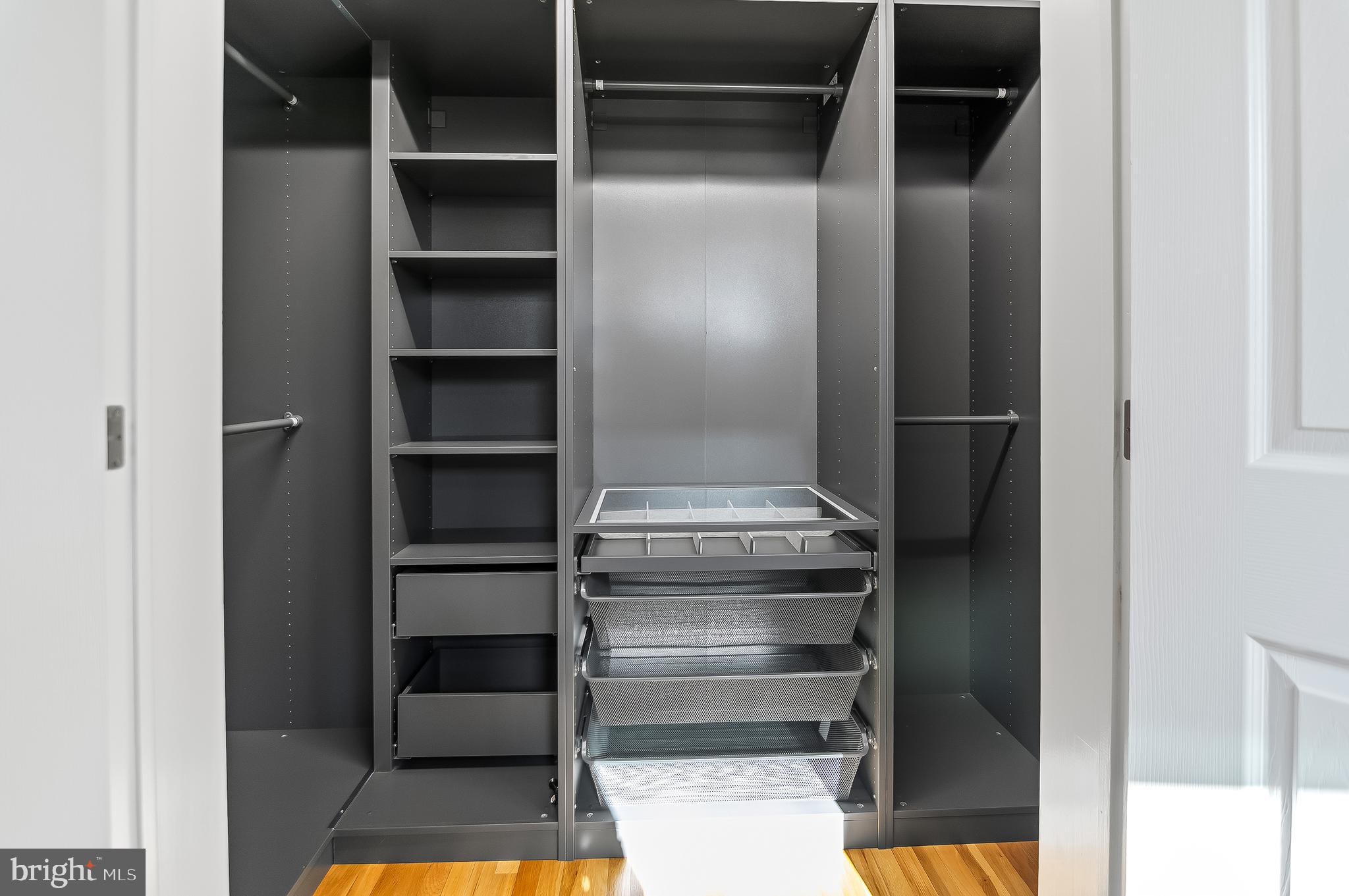 THUNDER HILL - Residential