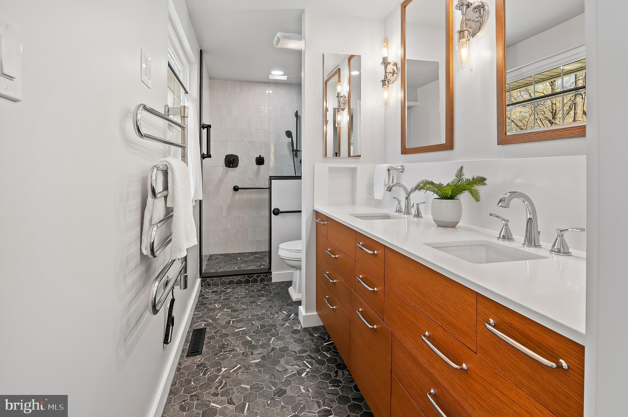 THUNDER HILL - Residential