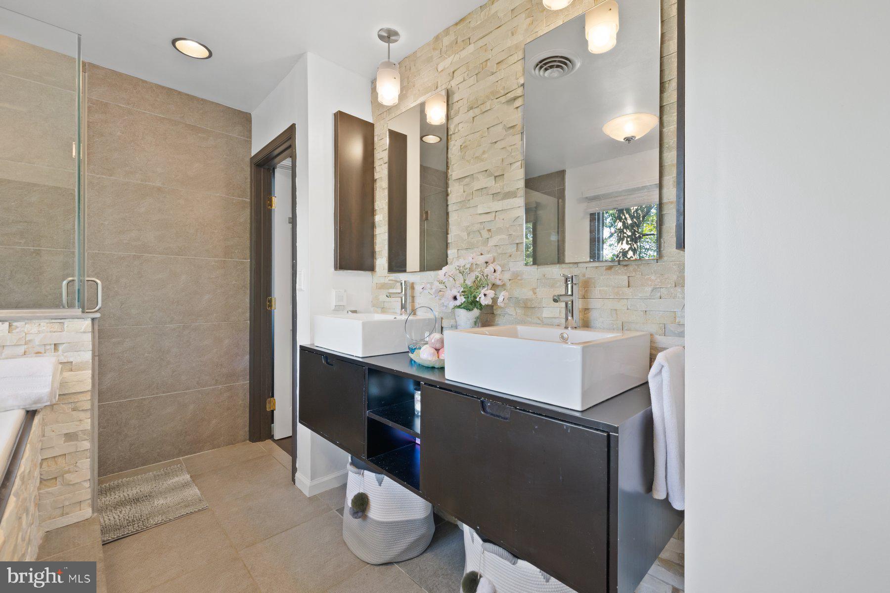 PINEHURST - Residential