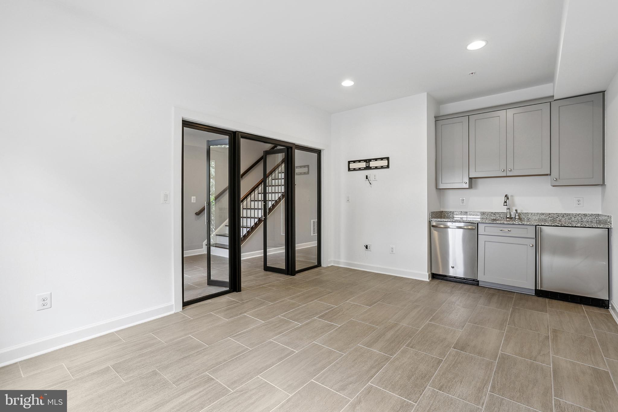 WESTMOORE AT MOOREFIELD - Residential Lease