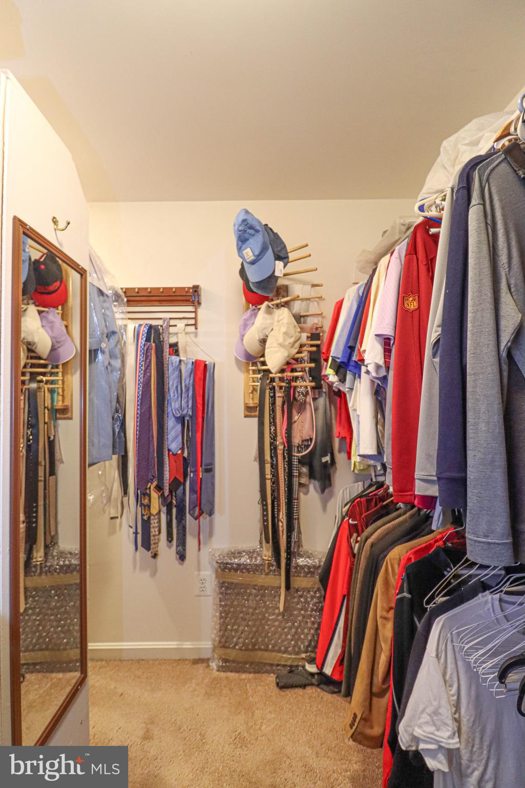 SEVEN OAKS - Residential