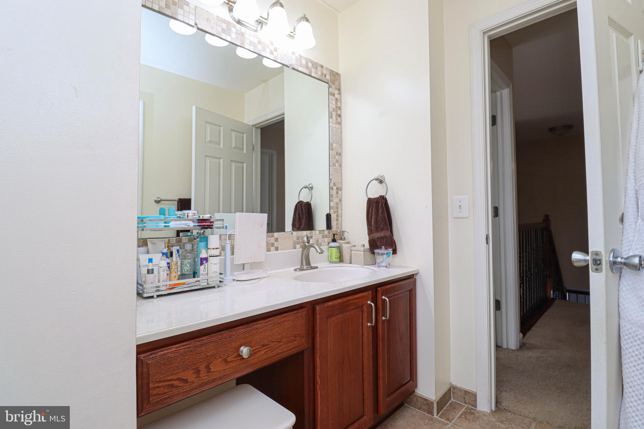 SEVEN OAKS - Residential