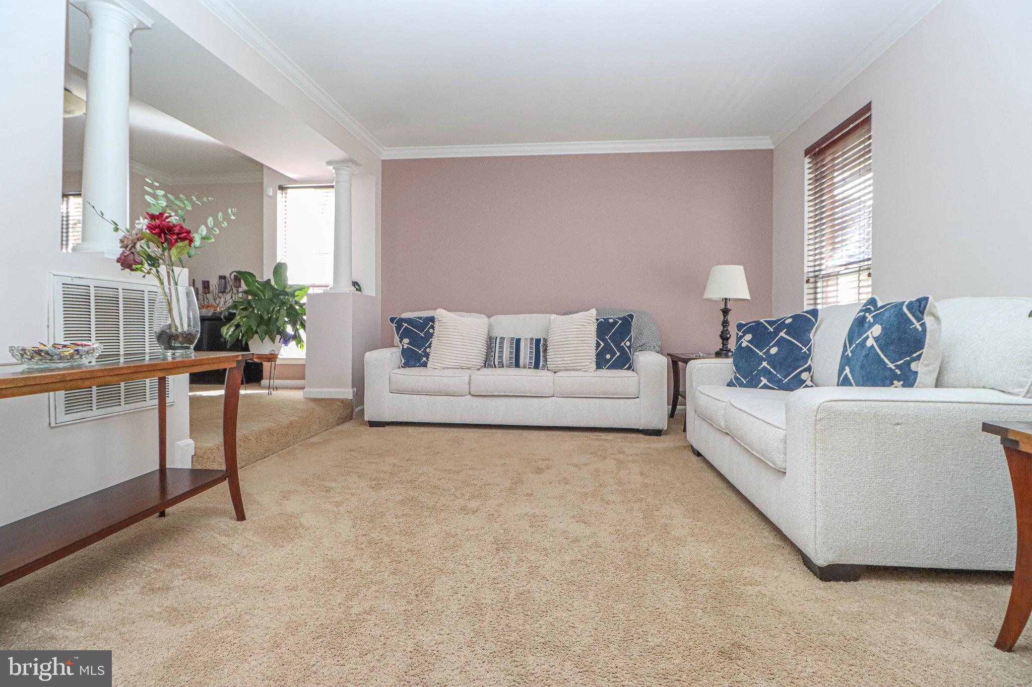 SEVEN OAKS - Residential