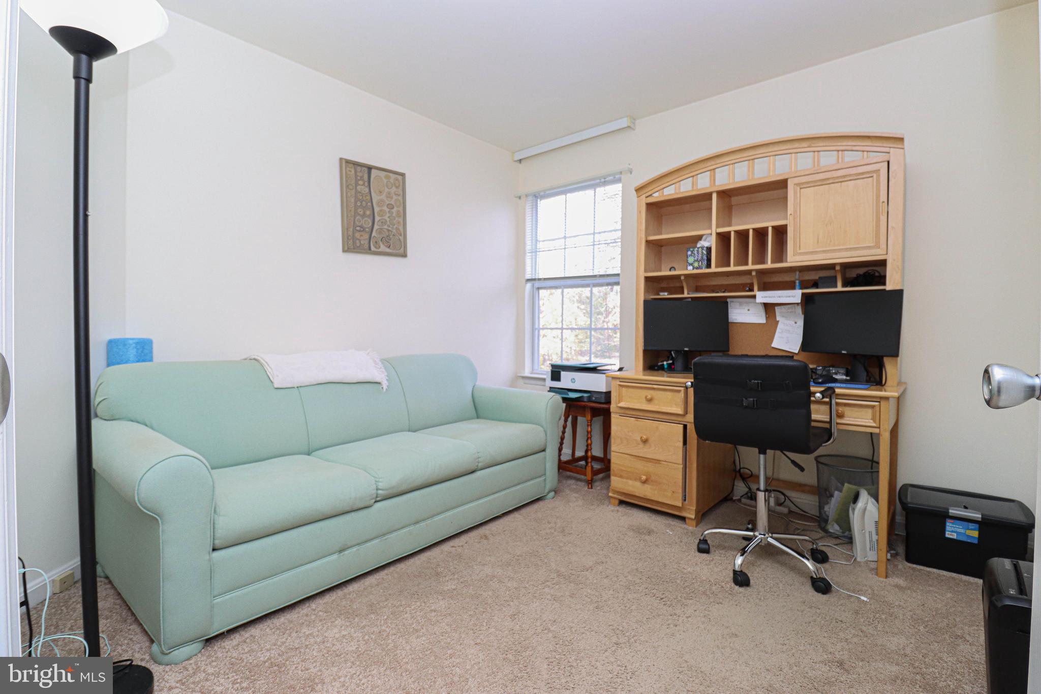 SEVEN OAKS - Residential