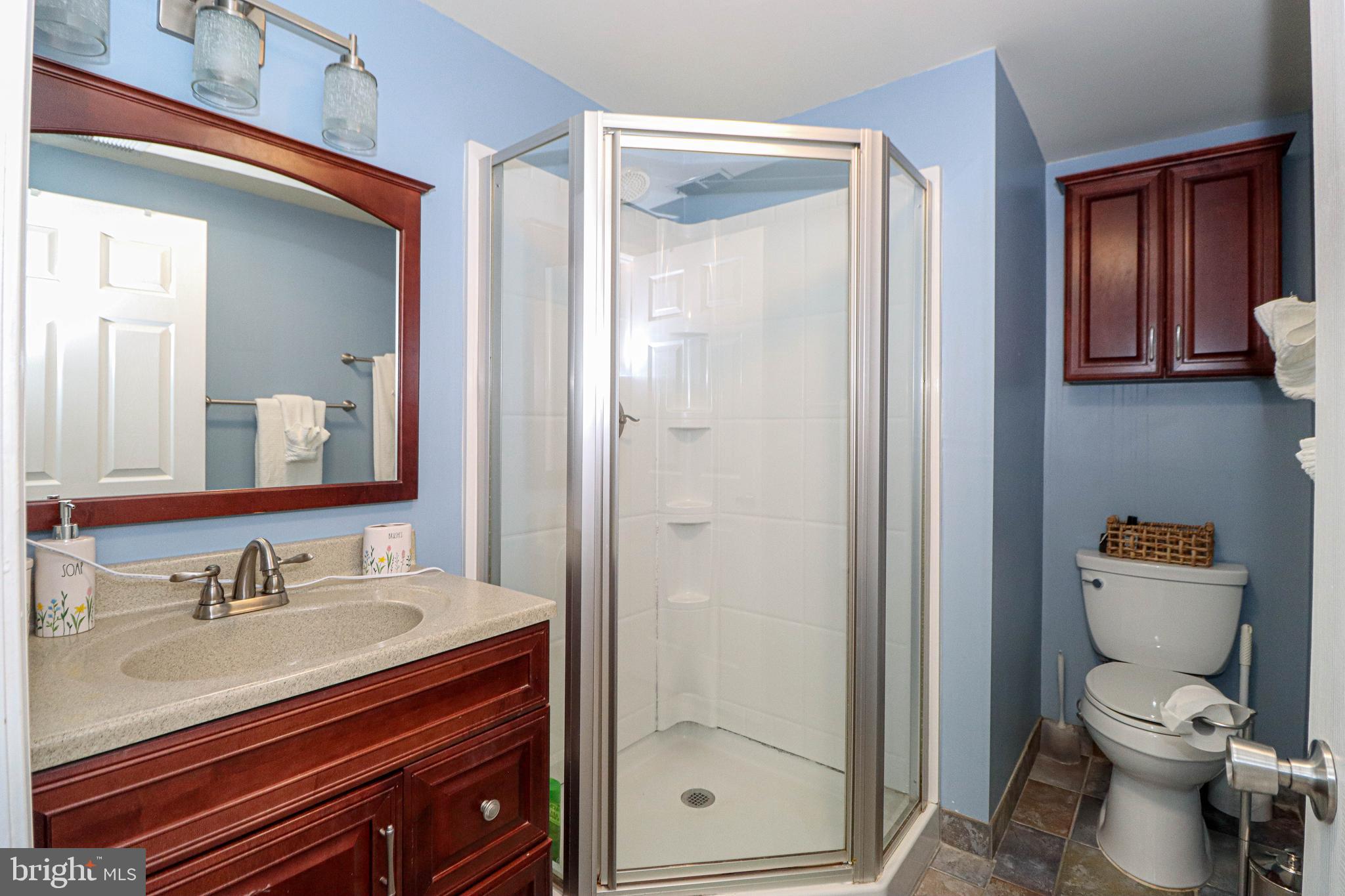 SEVEN OAKS - Residential