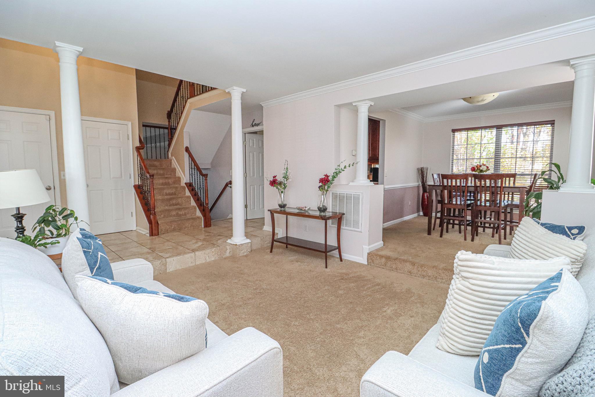 SEVEN OAKS - Residential