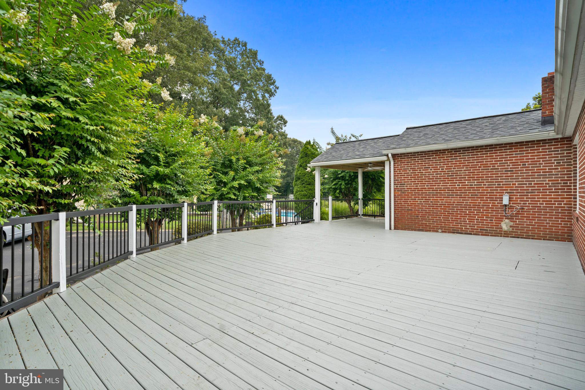 WALDORF FOREST SUB - Residential