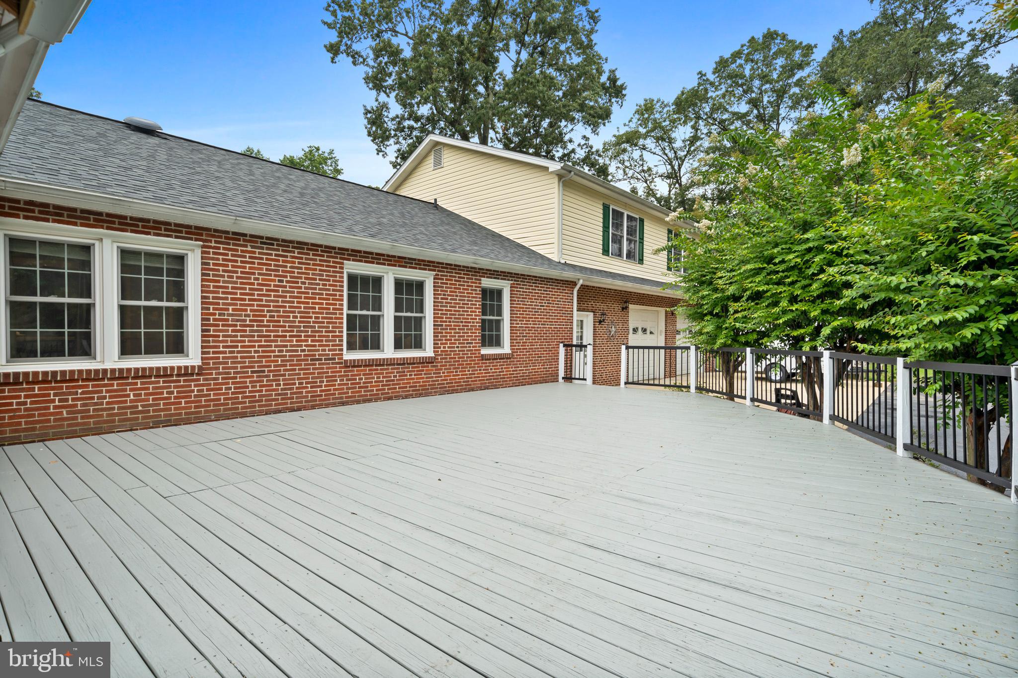 WALDORF FOREST SUB - Residential