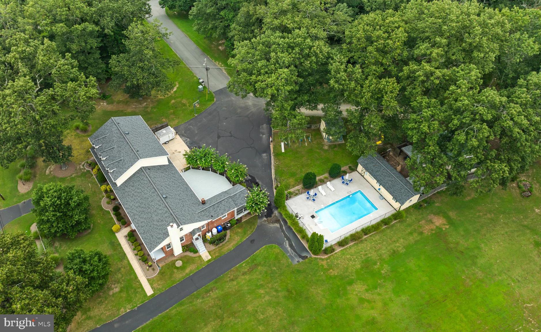 WALDORF FOREST SUB - Residential