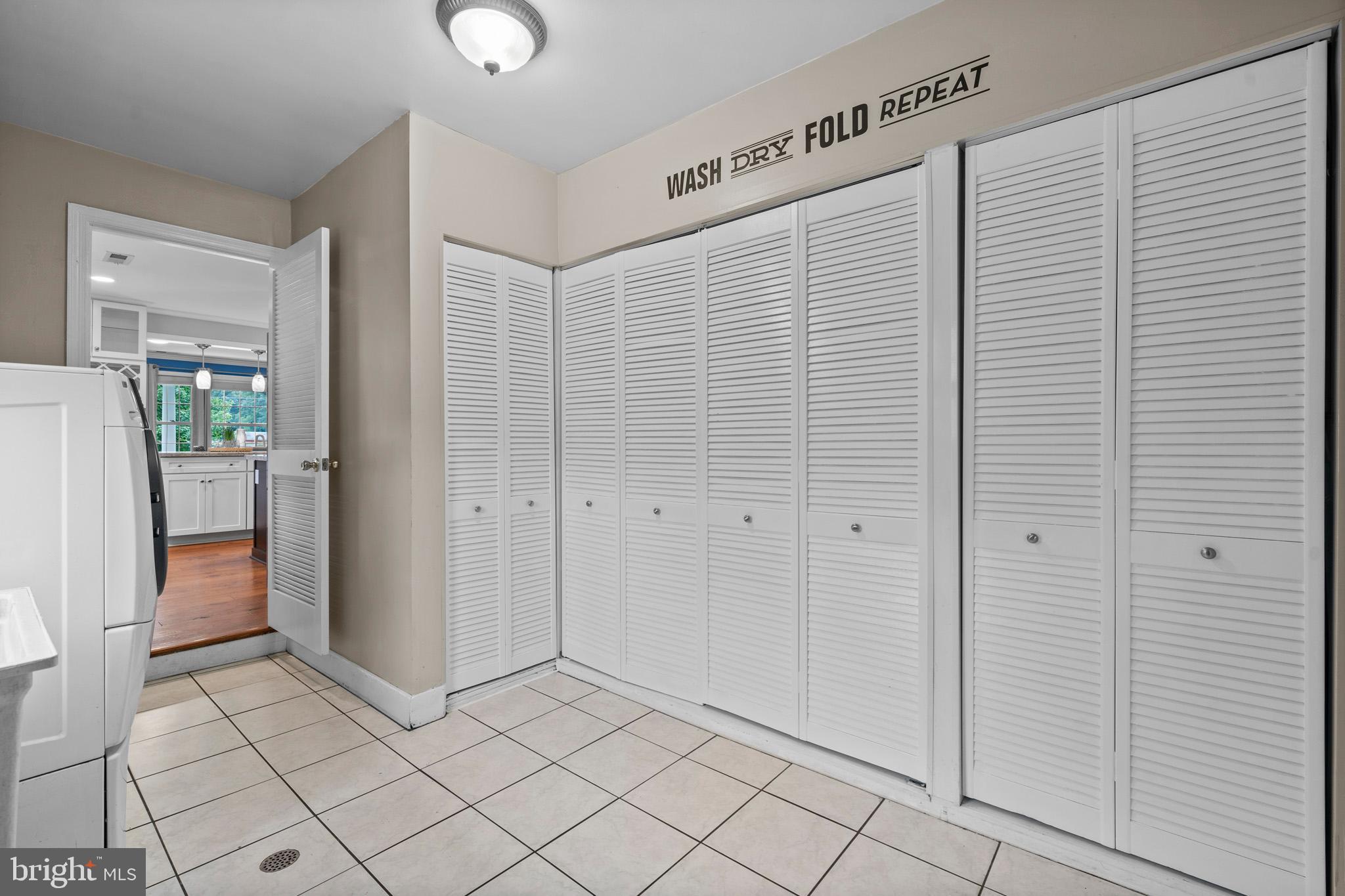 WALDORF FOREST SUB - Residential