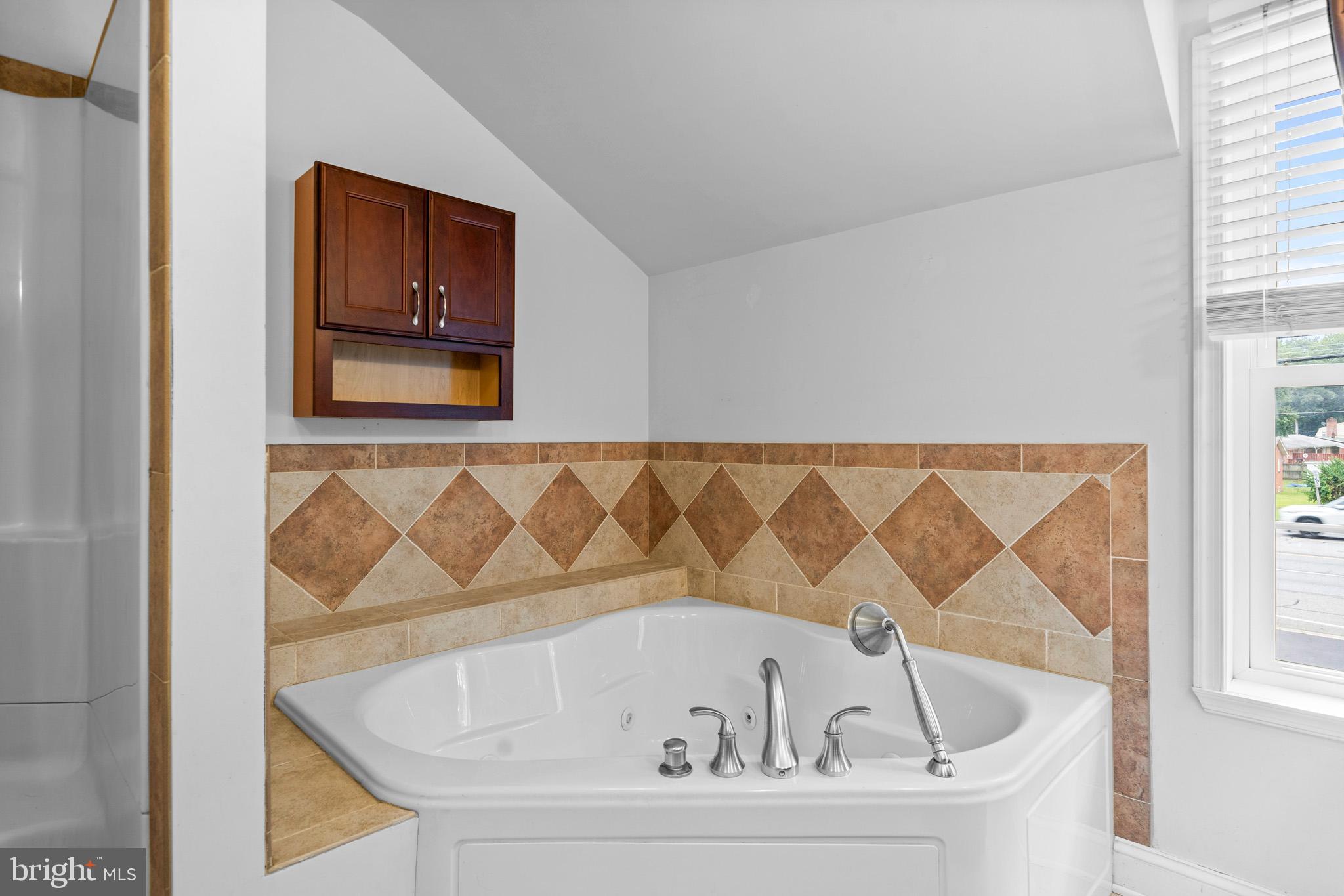 WALDORF FOREST SUB - Residential