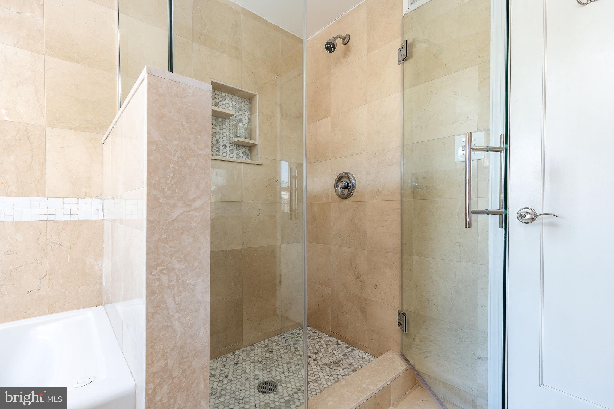 FAIRMOUNT - Residential