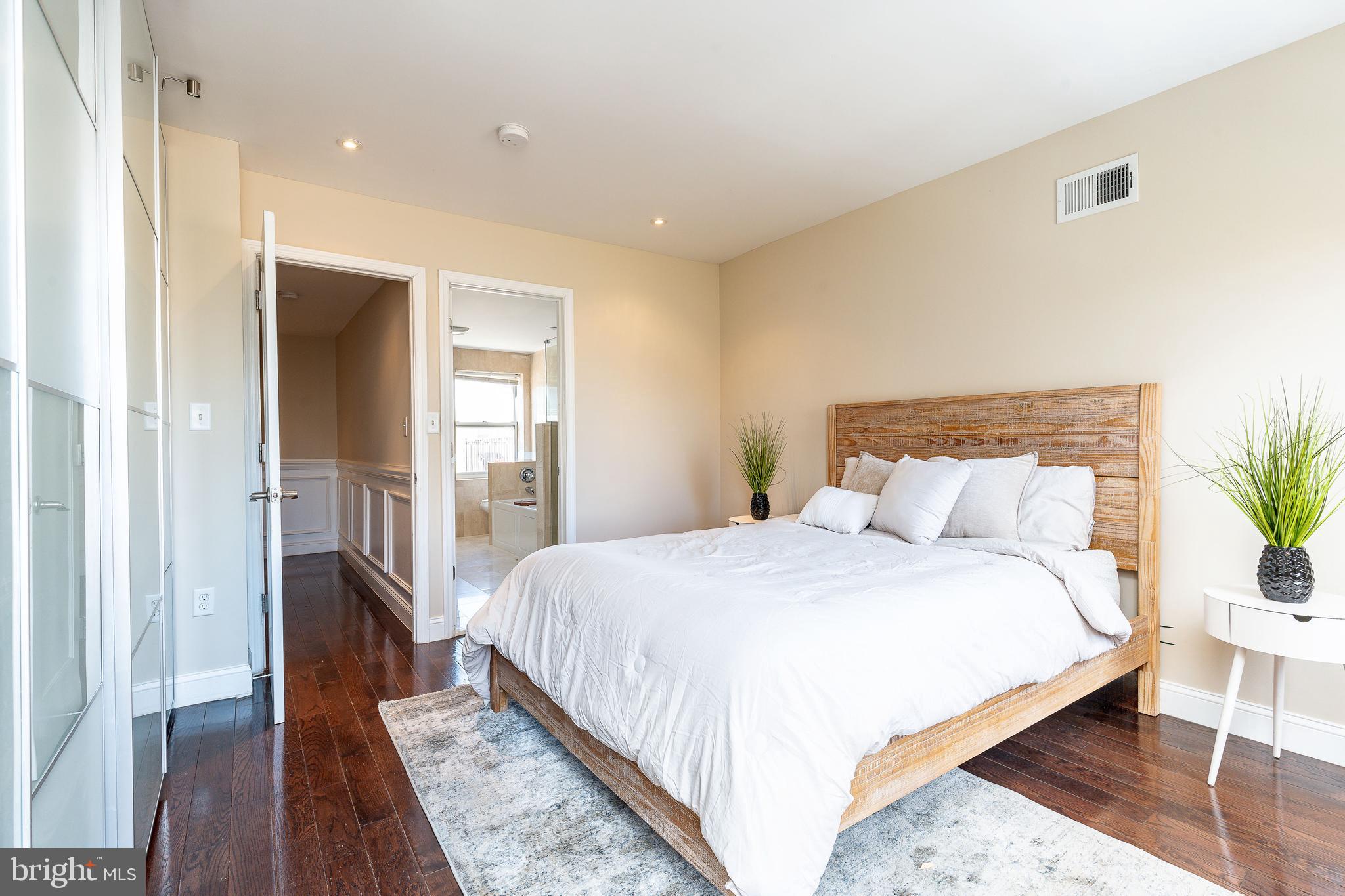 FAIRMOUNT - Residential