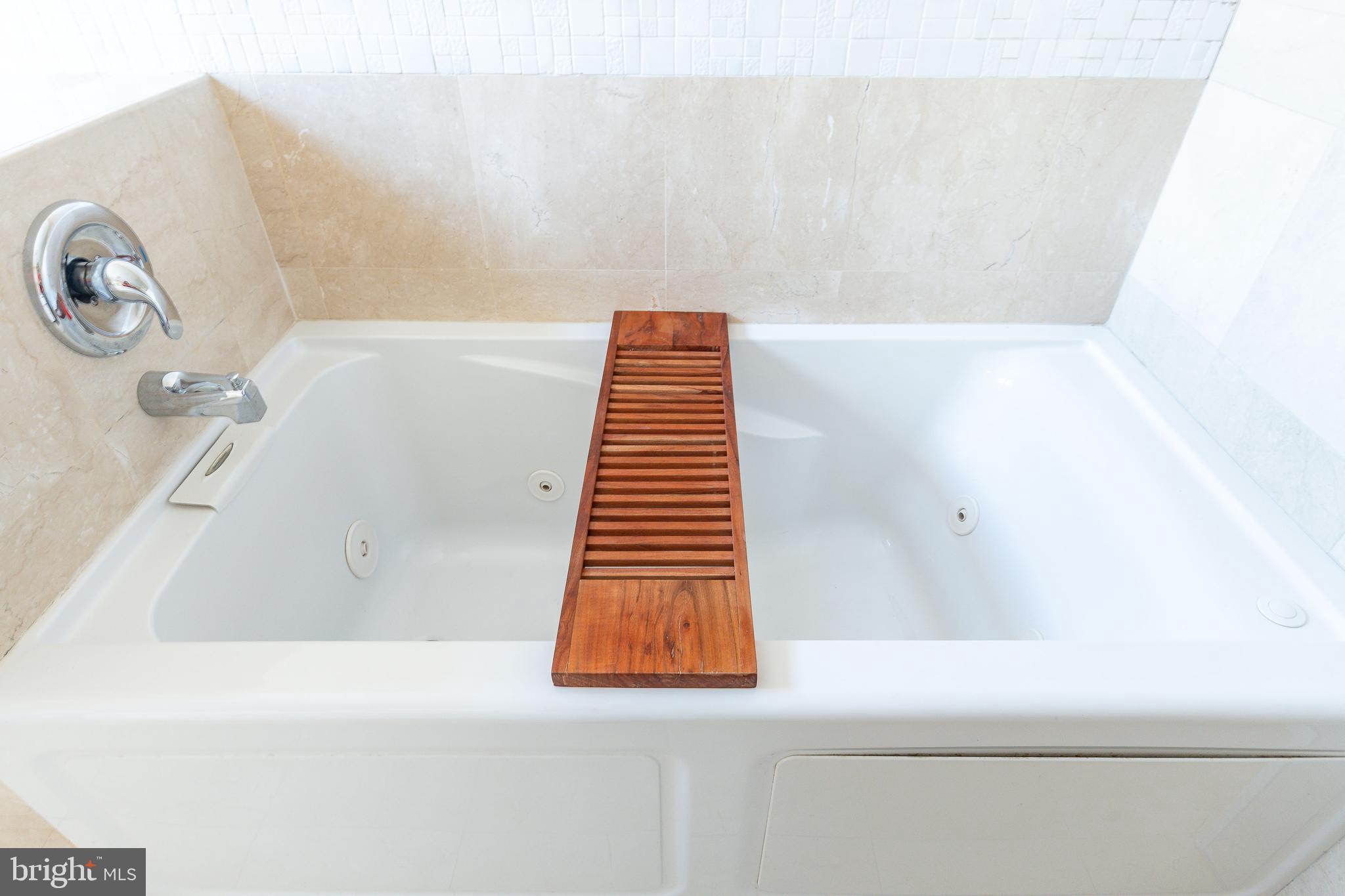 FAIRMOUNT - Residential