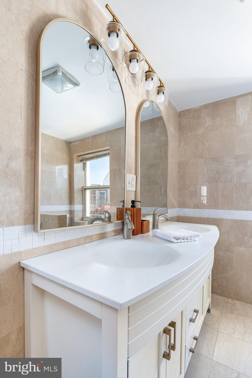 FAIRMOUNT - Residential