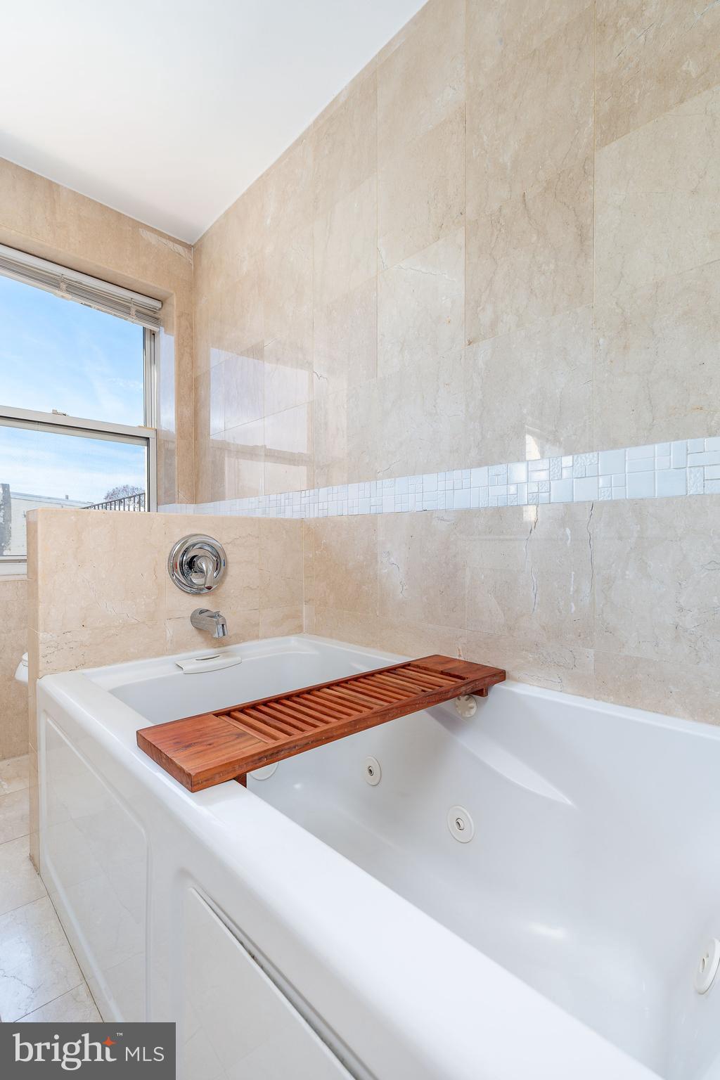 FAIRMOUNT - Residential