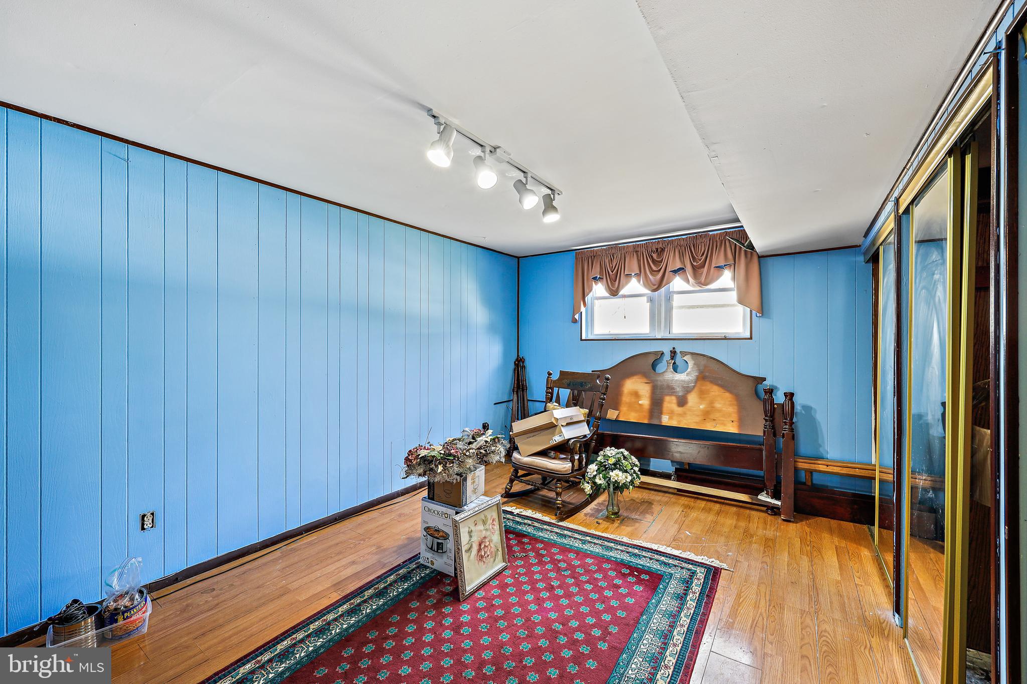 PIKESWOOD - Residential