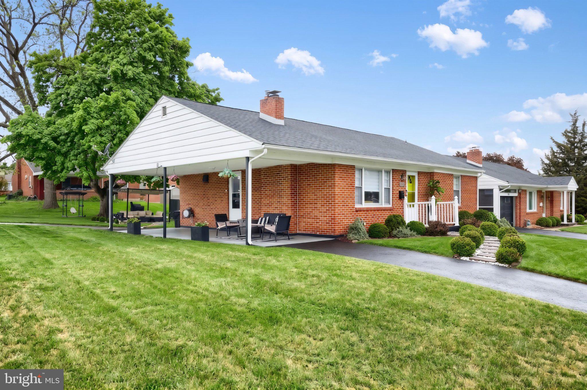 930 EDGAR STREET