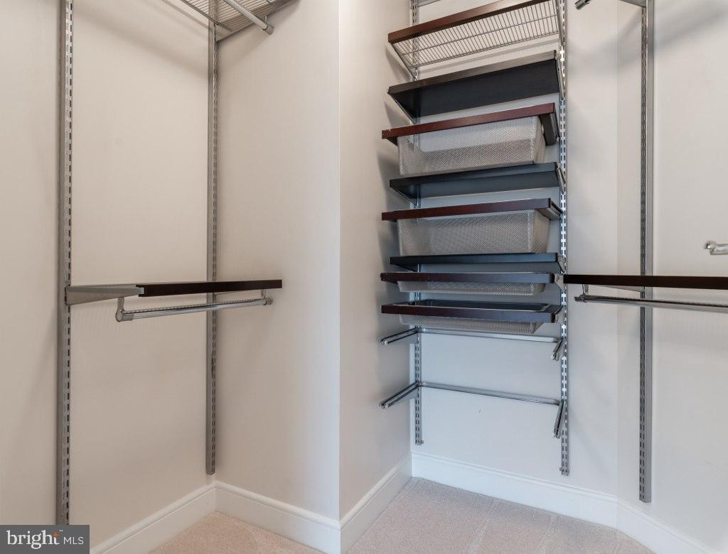 THE WATERVIEW - Residential