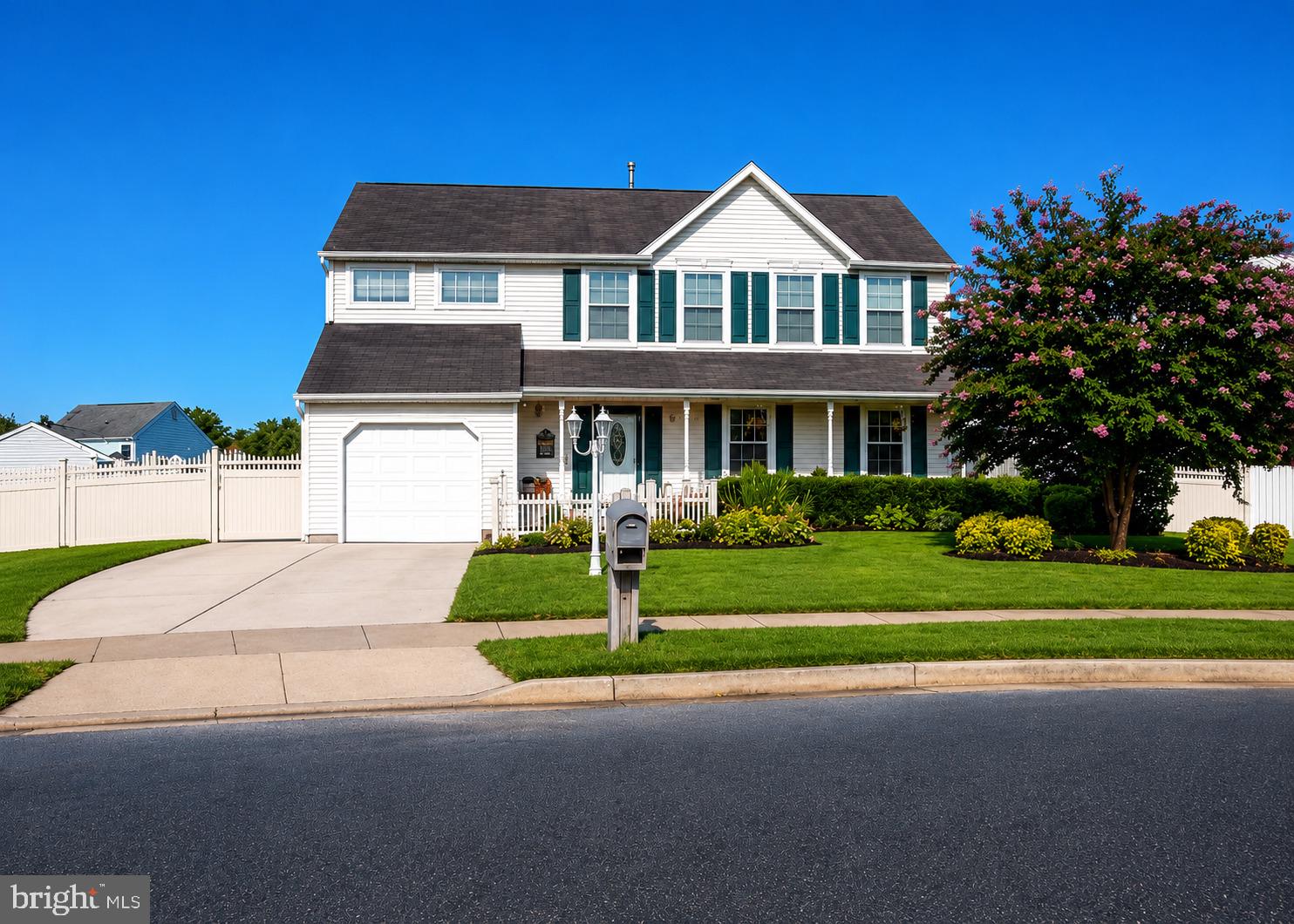 7 HAWTHORN WAY