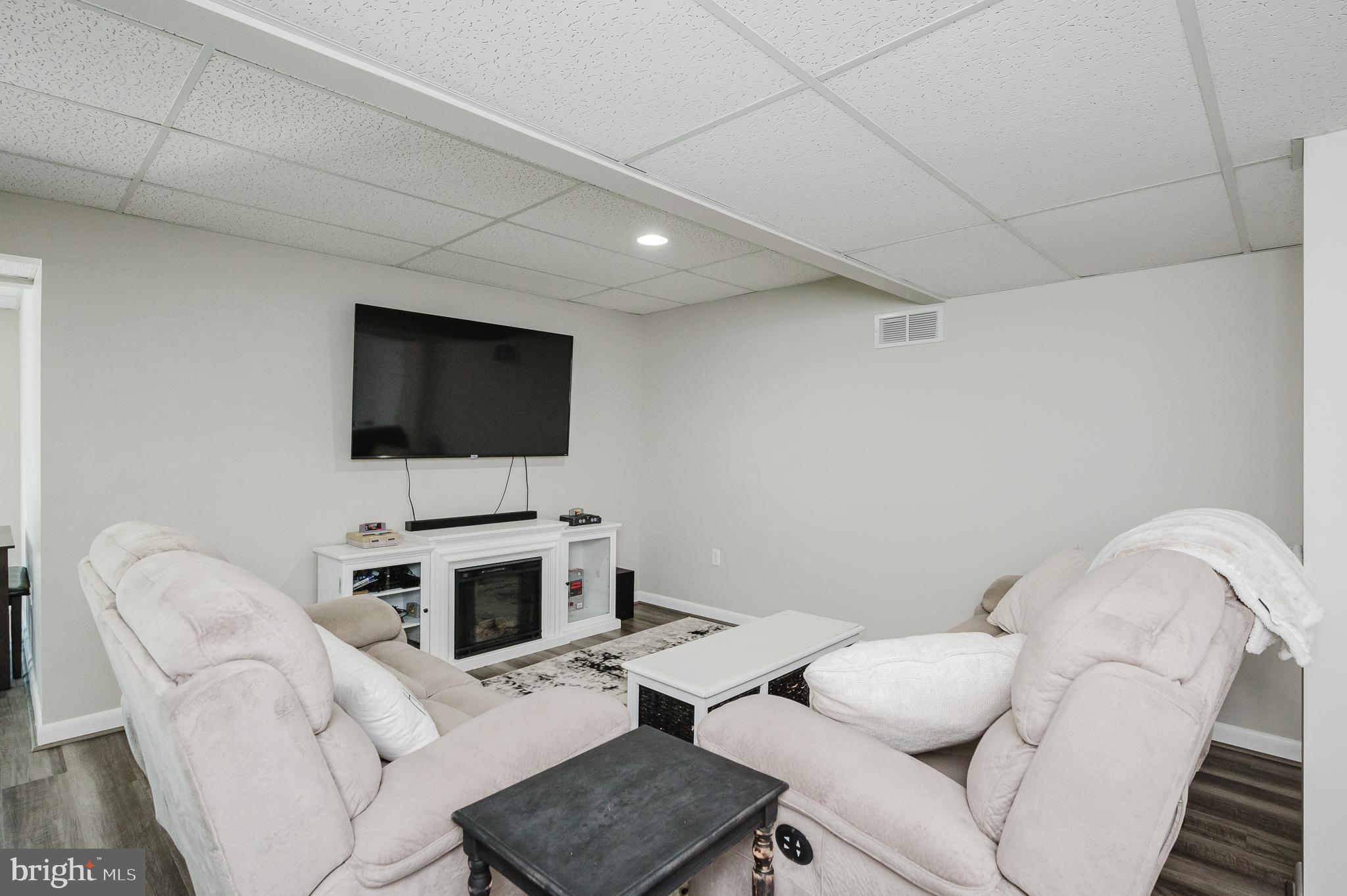 ROOP ROAD ESTATES - Residential