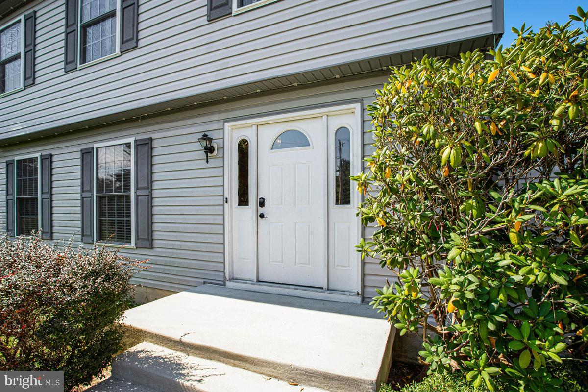40717 LAKE AND BRETON VIEW DRIVE
