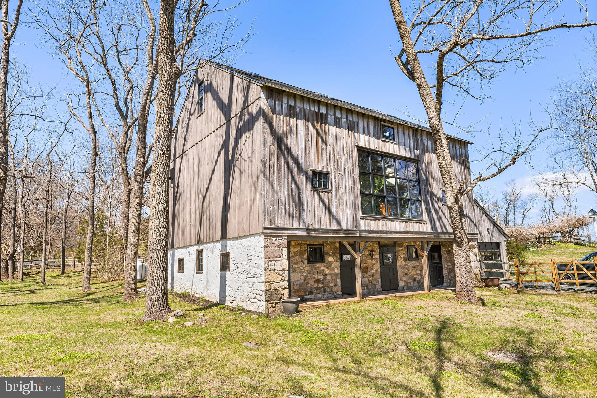 Phoenixville, Pennsylvania 19460, United States, 4 Bedrooms Bedrooms, ,3 BathroomsBathrooms,Residential,Contingent,82726