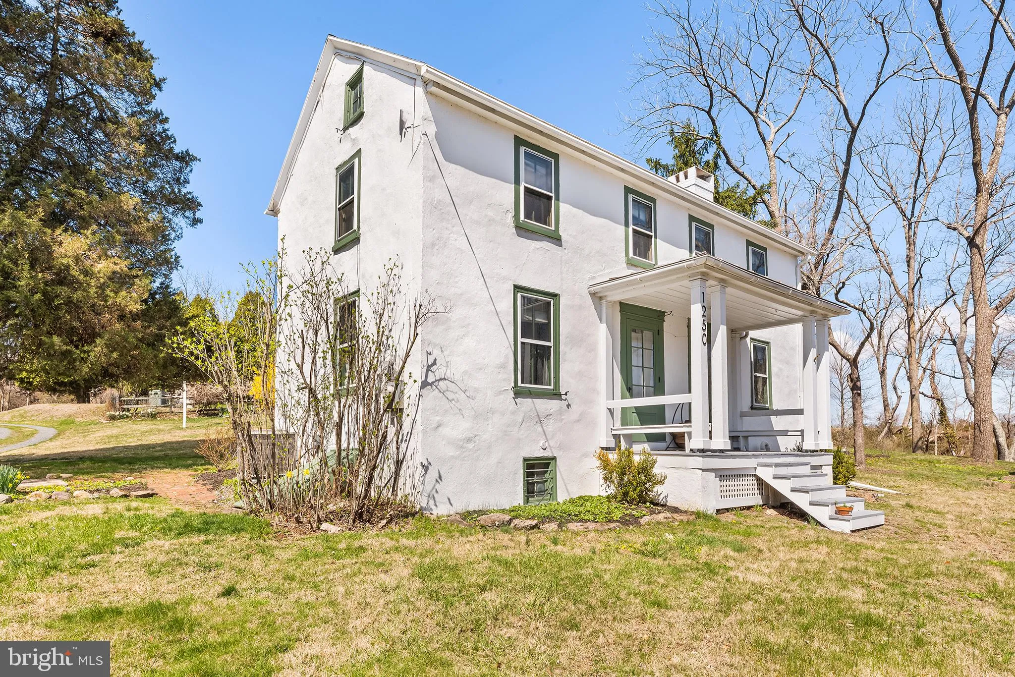 Phoenixville, Pennsylvania 19460, United States, 4 Bedrooms Bedrooms, ,3 BathroomsBathrooms,Residential,Contingent,82726