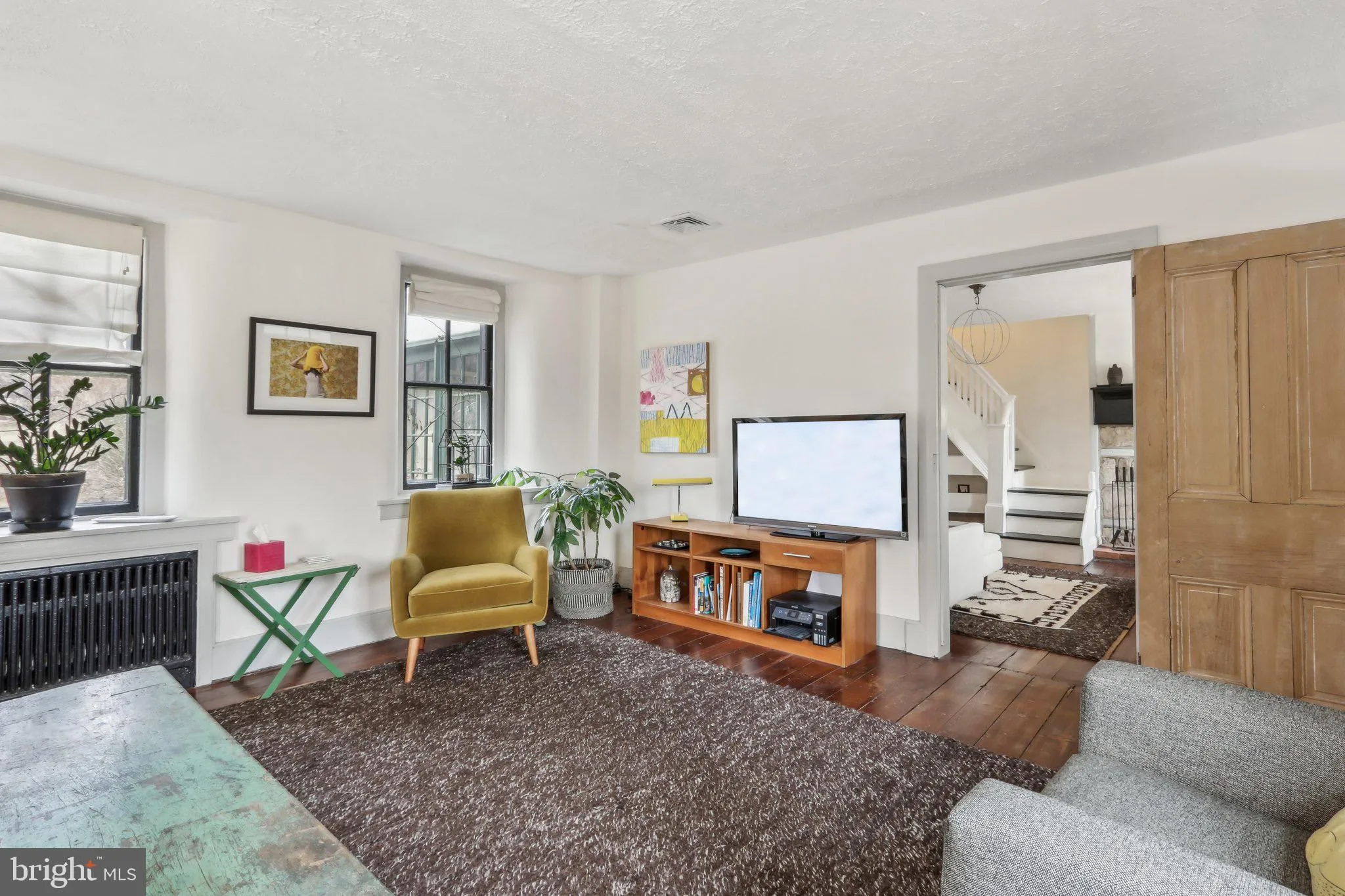 Phoenixville, Pennsylvania 19460, United States, 4 Bedrooms Bedrooms, ,3 BathroomsBathrooms,Residential,Contingent,82726