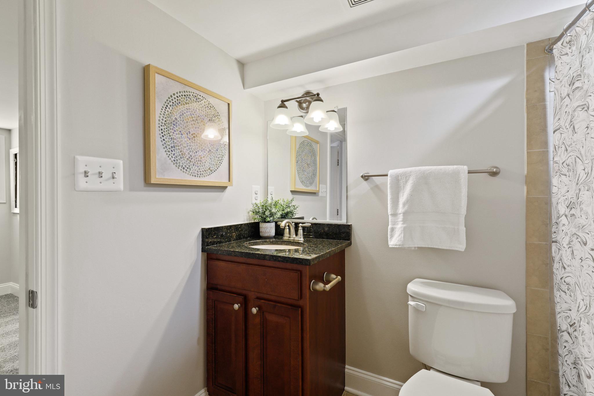 LOCUST POINT - Residential