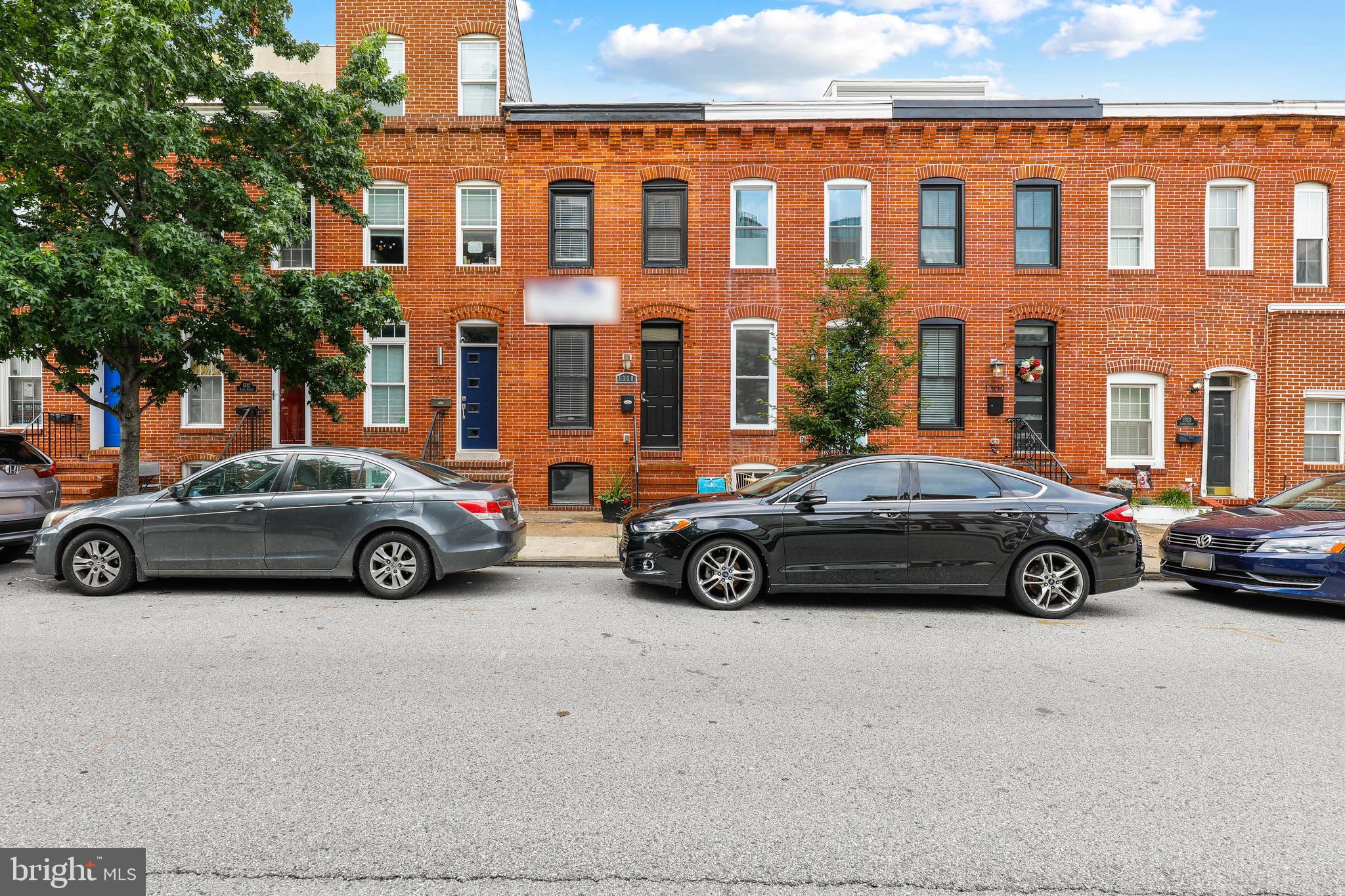 LOCUST POINT - Residential